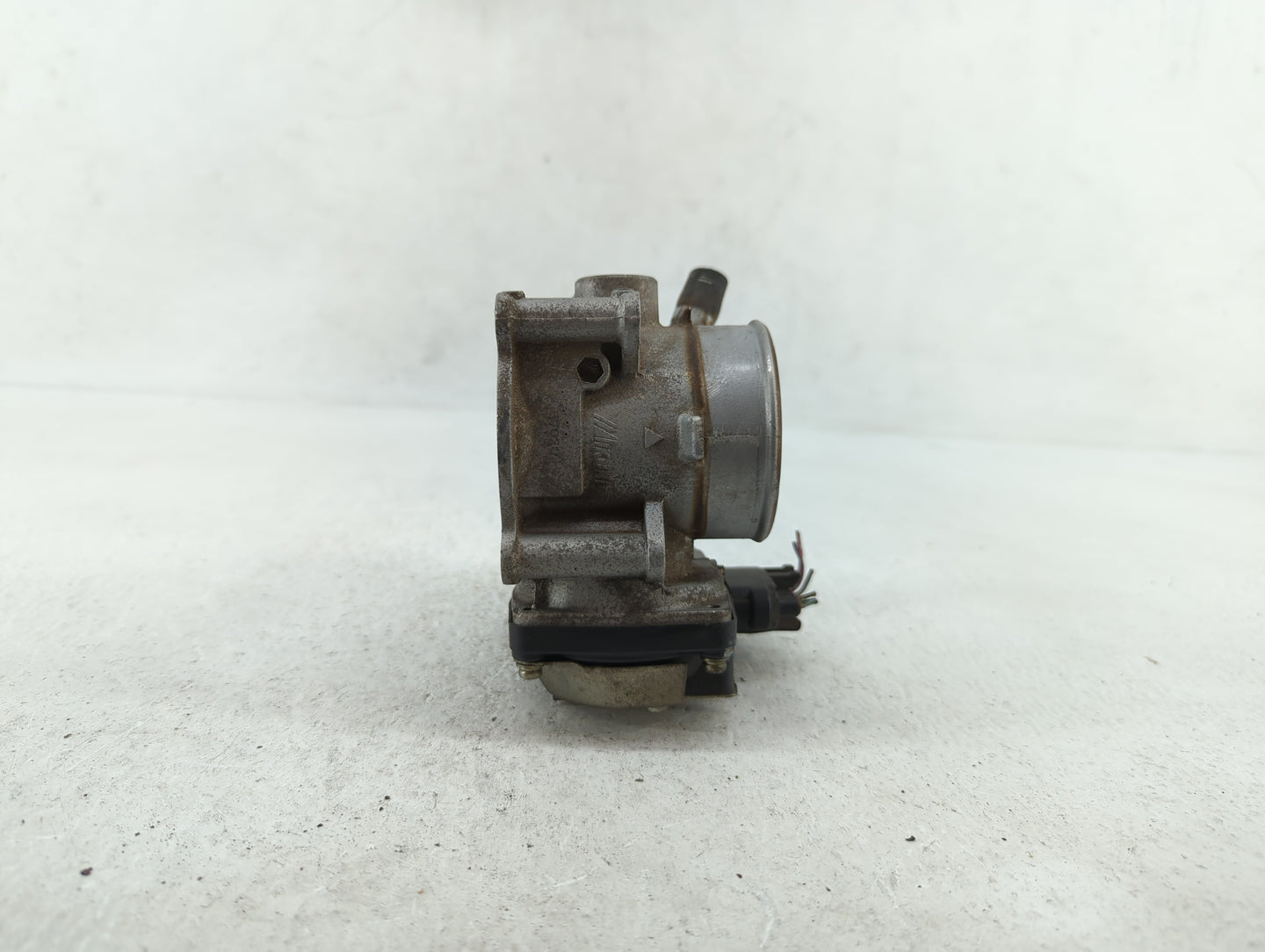 2011 Mitsubishi Outlander Sport Throttle Body P/N:57020 Fits Fits 2008 OEM Used Auto Parts - Oemusedautoparts1.com