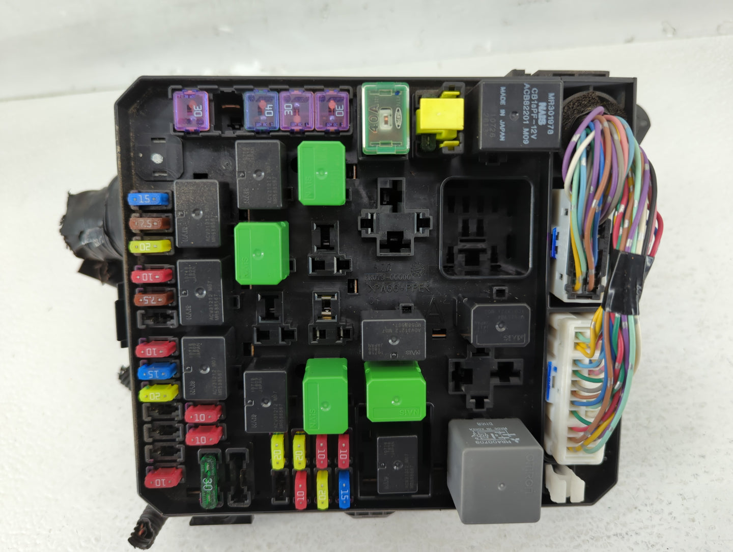 2011 Mitsubishi Outlander Sport Fusebox Fuse Box Panel Relay Module P/N:8565A024 Fits OEM Used Auto Parts - Oemusedautoparts
