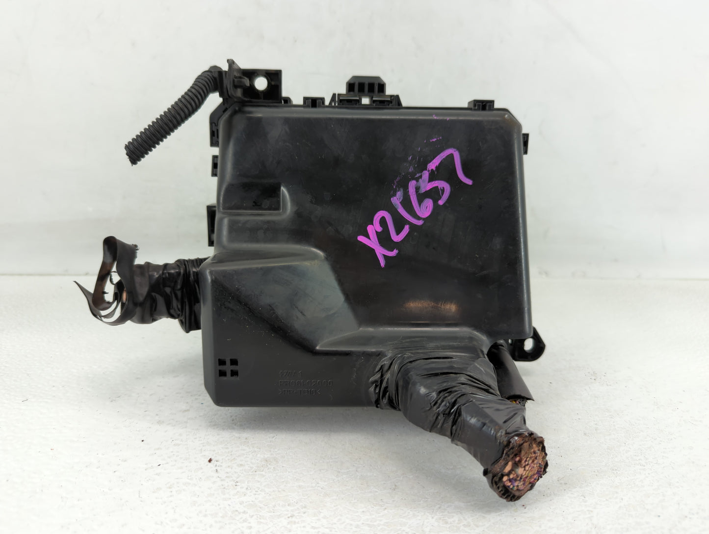 2011 Mitsubishi Outlander Sport Fusebox Fuse Box Panel Relay Module P/N:8565A024 Fits OEM Used Auto Parts - Oemusedautoparts