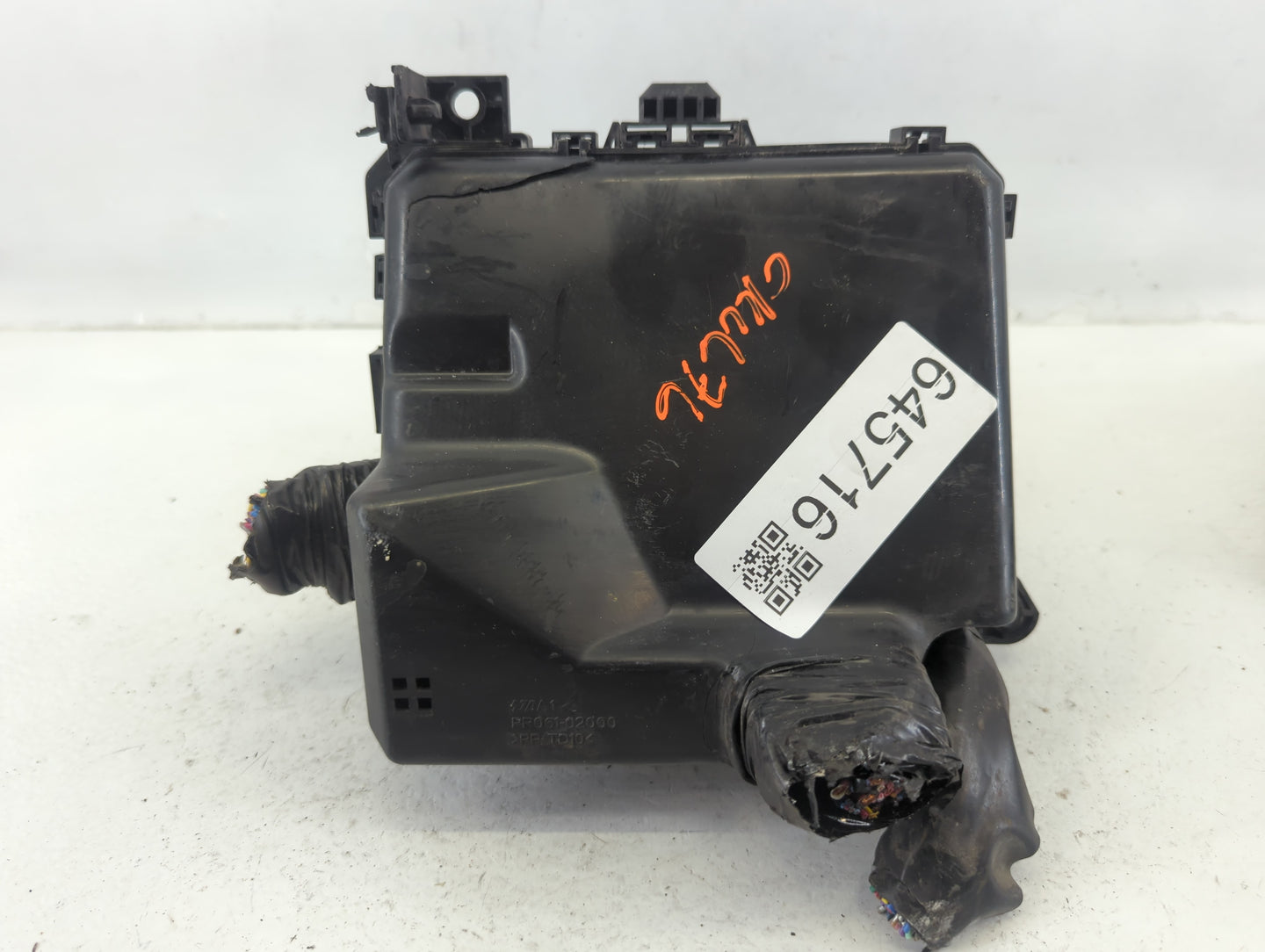 2011 Mitsubishi Outlander Sport Fusebox Fuse Box Panel Relay Module P/N:PR061-02000 Fits OEM Used Auto Parts - Oemusedautopa