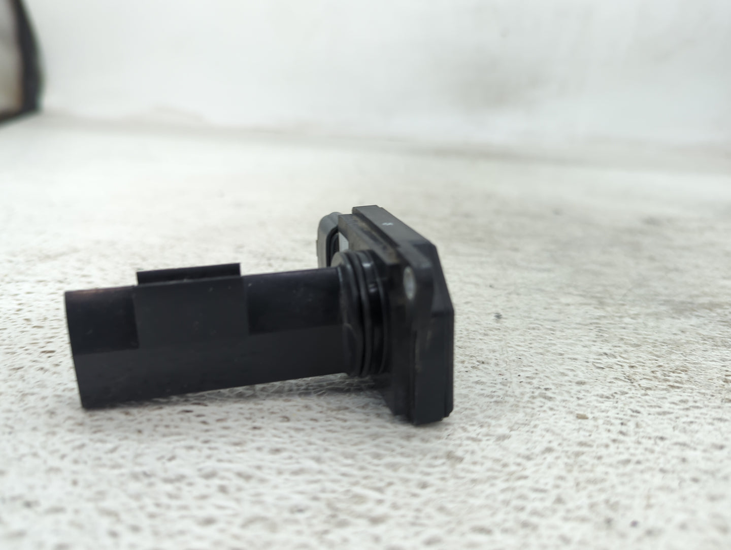 2011-2013 Mitsubishi Rvr Mass Air Flow Meter Maf 1487819 - Oemusedautoparts1.com