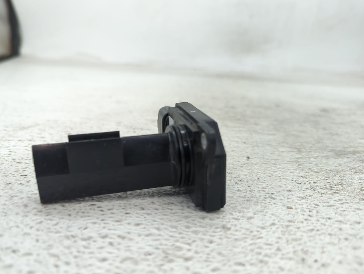 2011-2013 Mitsubishi Rvr Mass Air Flow Meter Maf 1487819 - Oemusedautoparts1.com