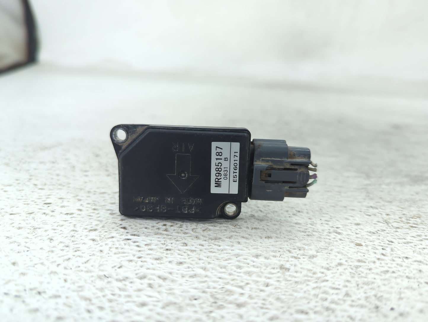 2011-2013 Mitsubishi Rvr Mass Air Flow Meter Maf 1487819 - Oemusedautoparts1.com