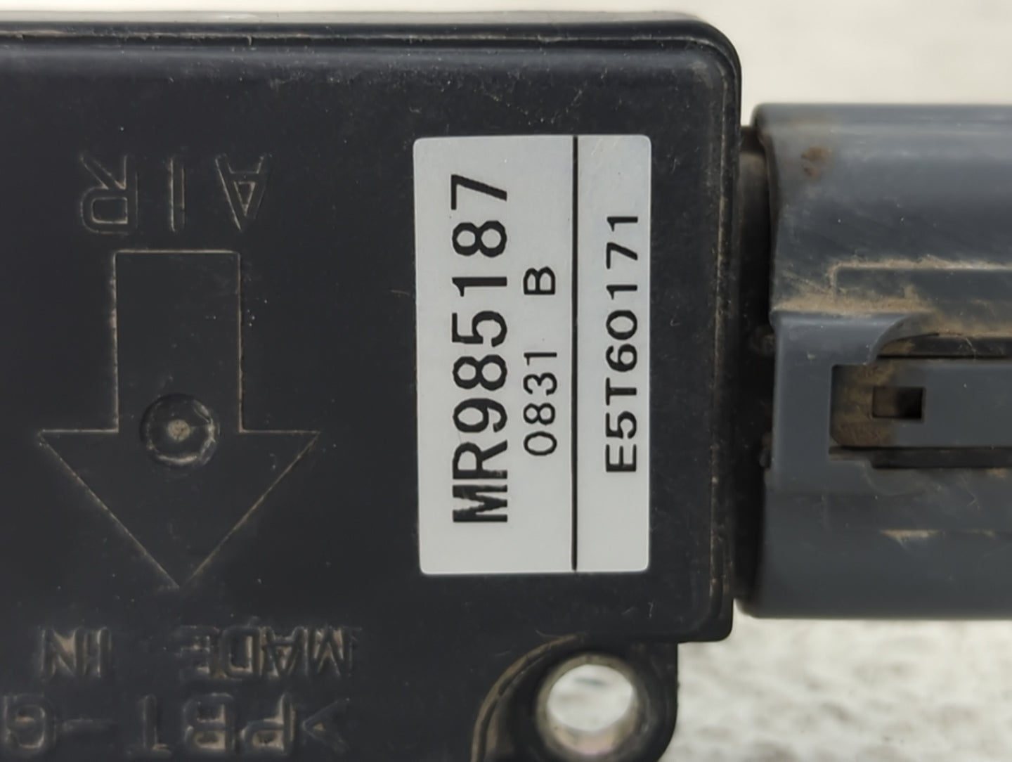 2011-2013 Mitsubishi Rvr Mass Air Flow Meter Maf 1487819 - Oemusedautoparts1.com