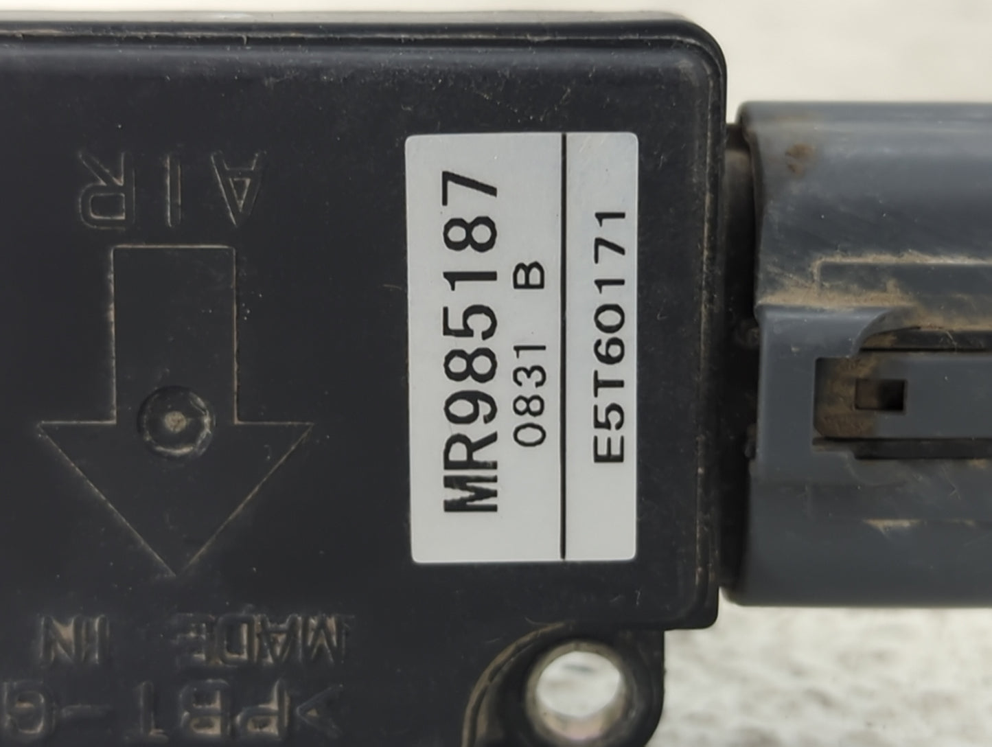 2011-2013 Mitsubishi Rvr Mass Air Flow Meter Maf 1487819 - Oemusedautoparts1.com