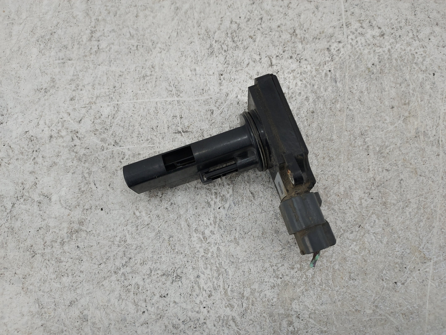 2011-2013 Mitsubishi Rvr Mass Air Flow Meter Maf 1487999 - Oemusedautoparts1.com