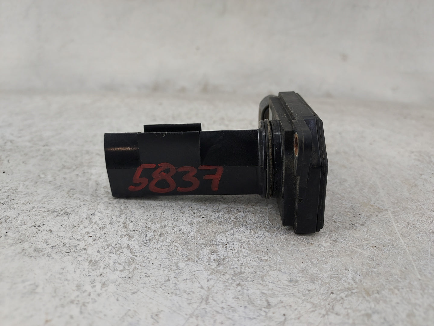 2011-2013 Mitsubishi Rvr Mass Air Flow Meter Maf 1487999 - Oemusedautoparts1.com