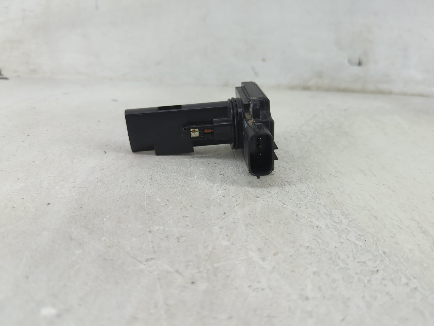 2011-2013 Mitsubishi Rvr Mass Air Flow Meter Maf 1489861 - Oemusedautoparts1.com