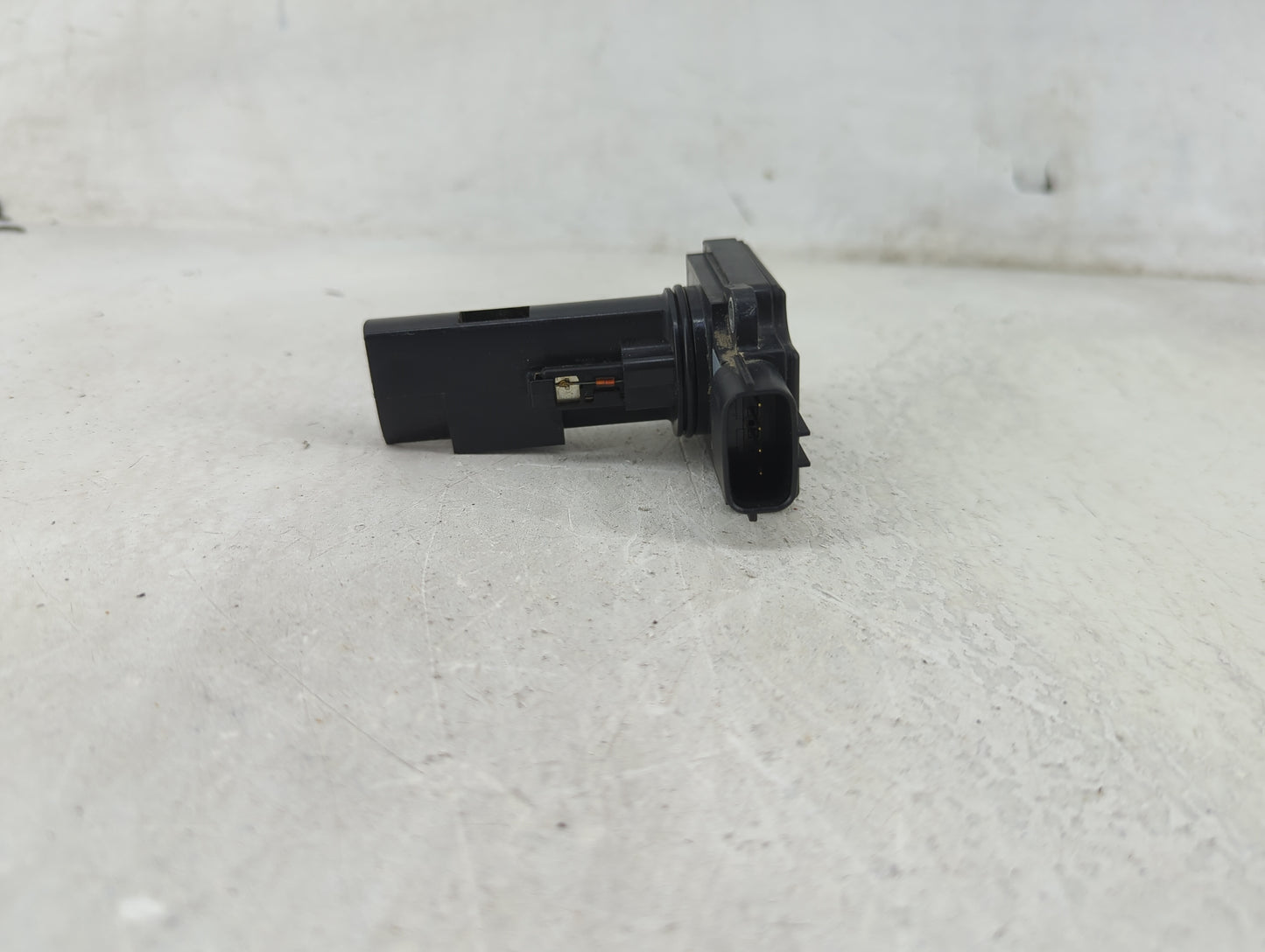 2011-2013 Mitsubishi Rvr Mass Air Flow Meter Maf 1489861 - Oemusedautoparts1.com