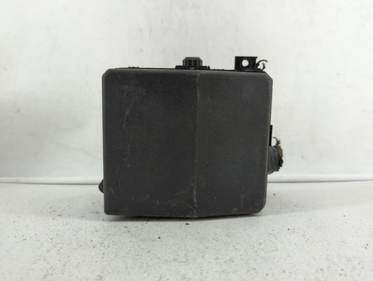 2011 Mitsubishi Rvr Fusebox Fuse Box Panel Relay Module P/N:8565A024 Fits OEM Used Auto Parts - Oemusedautoparts1.com
