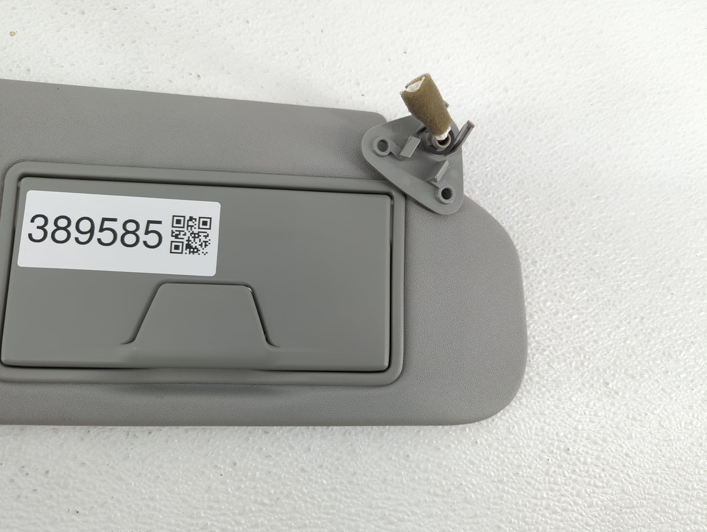 2011 Mitsubishi Rvr Sun Visor Shade Replacement Passenger Right Mirror Fits OEM Used Auto Parts - Oemusedautoparts1.com