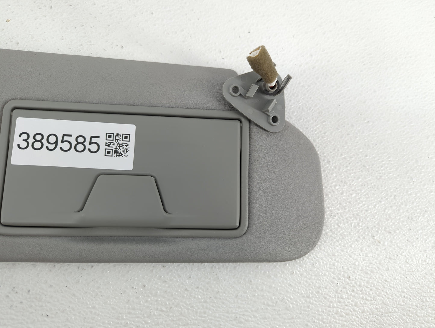 2011 Mitsubishi Rvr Sun Visor Shade Replacement Passenger Right Mirror Fits OEM Used Auto Parts - Oemusedautoparts1.com