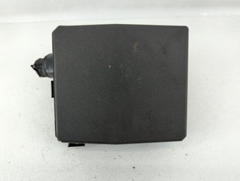 compare product 2011 Mitsubishi Rvr Fusebox Fuse Box Panel Relay Module P/N:8565A024 Fits OEM Used Auto Parts