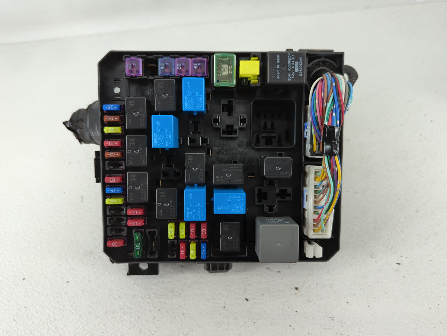 2011 Mitsubishi Rvr Fusebox Fuse Box Panel Relay Module P/N:8565A024 Fits OEM Used Auto Parts - Oemusedautoparts1.com