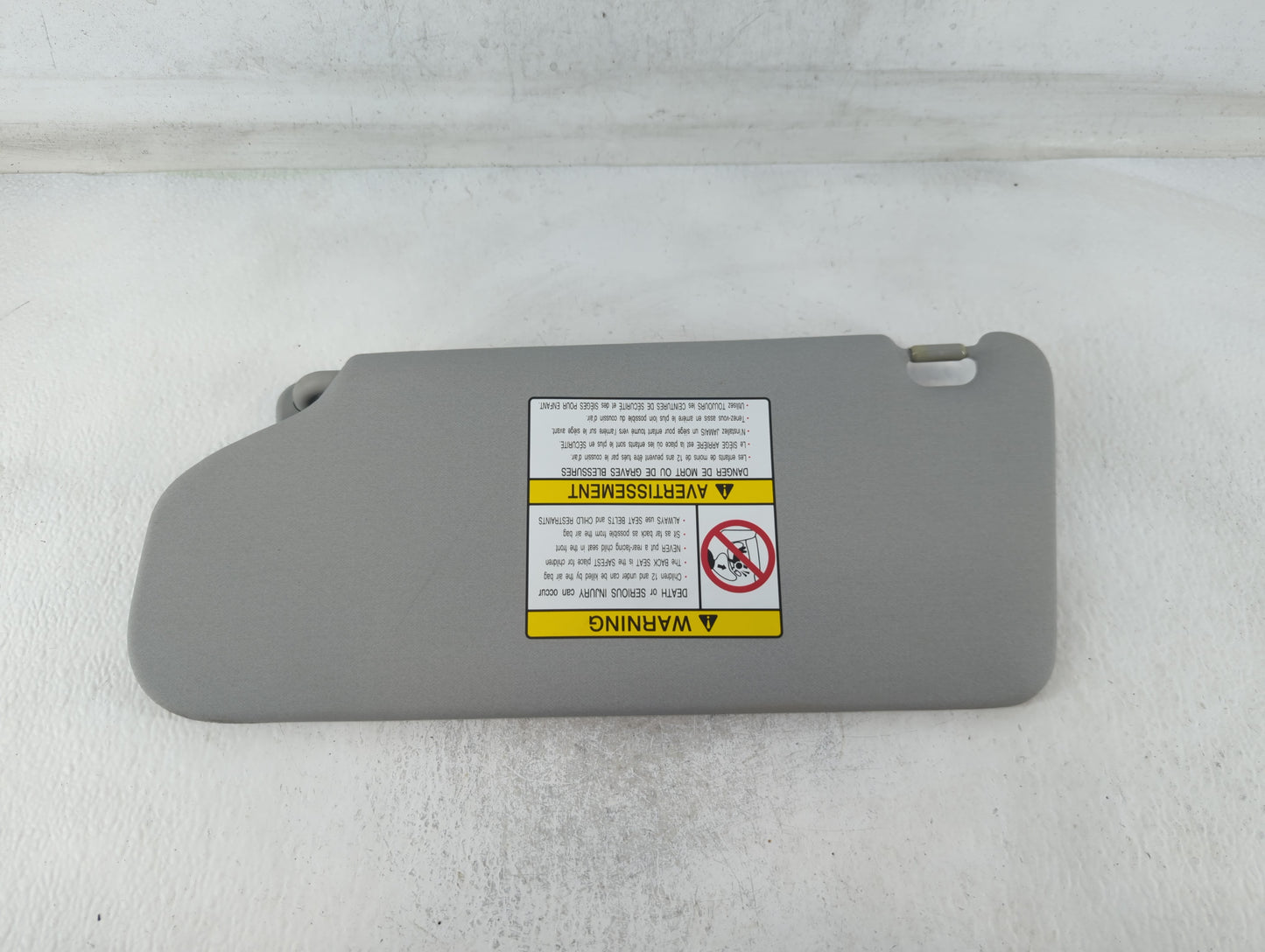 2011-2012 Mitsubishi Rvr Sun Visor Shade Replacement Passenger Right Mirror Fits Fits 2011 2012 OEM Used Auto Parts - Oemuse