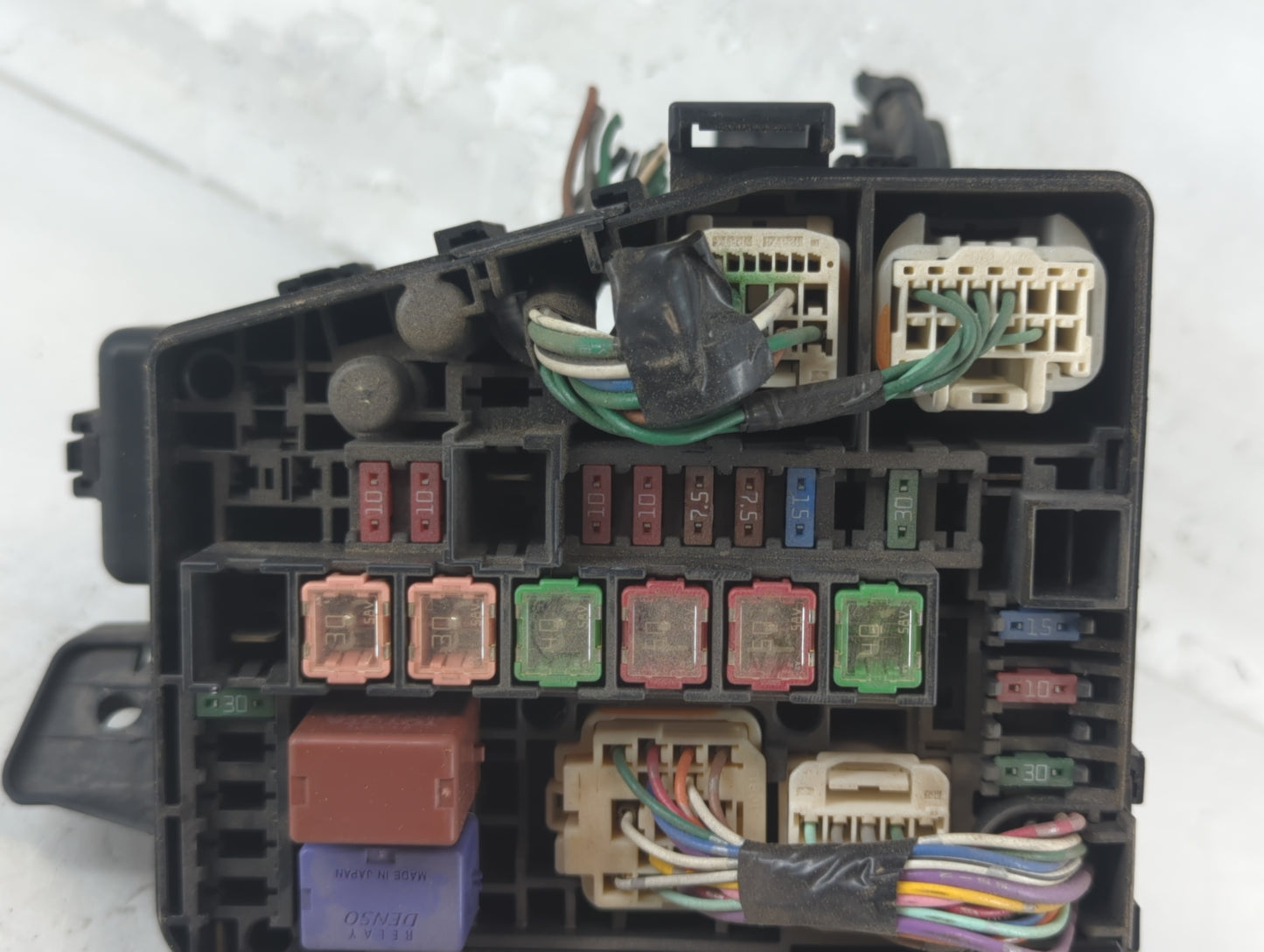 2011 Nissan Altima Fusebox Fuse Box Panel Relay Module P/N:82662-52301 Fits OEM Used Auto Parts - Oemusedautoparts1.com
