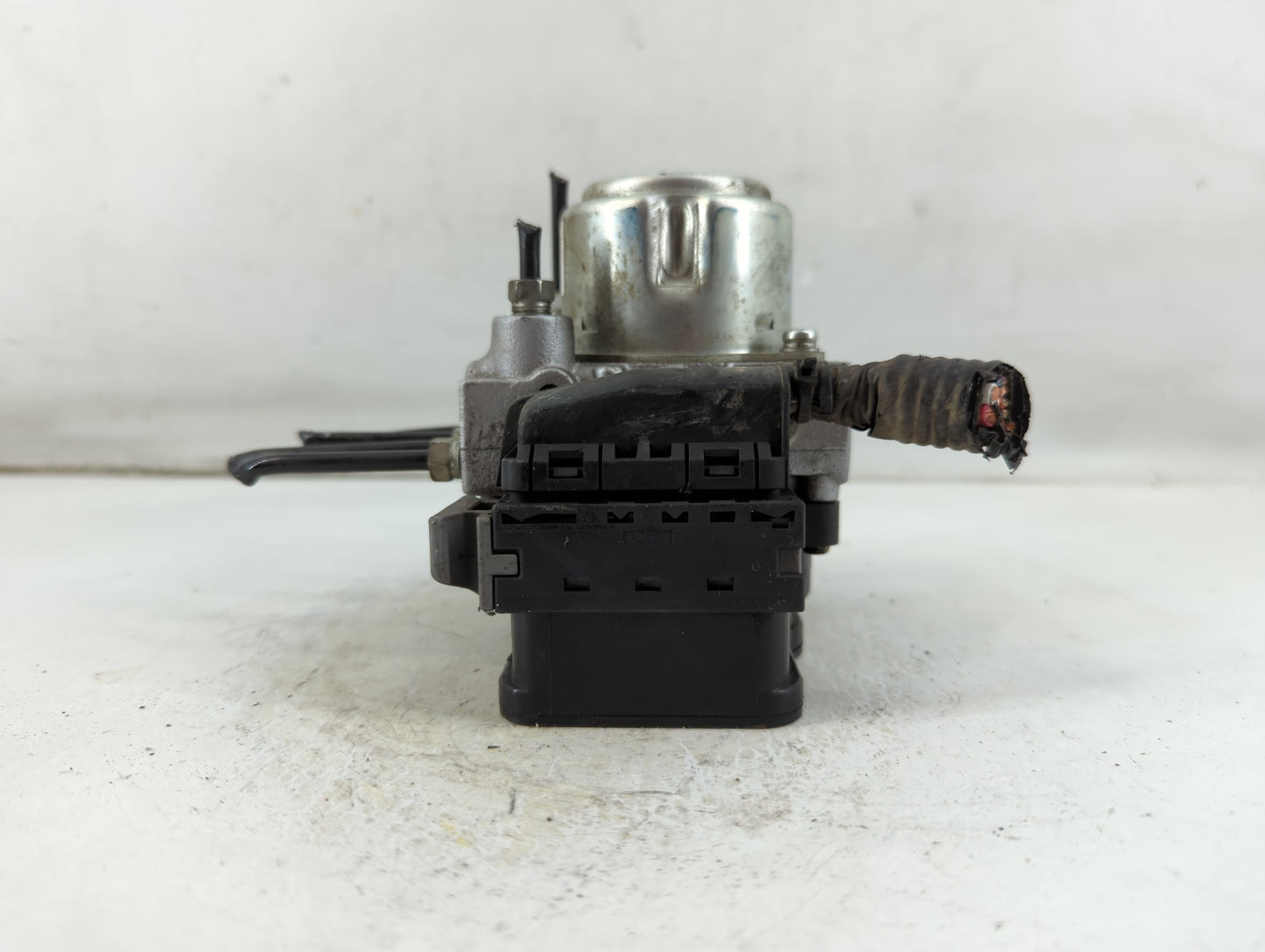 2011-2013 Nissan Altima ABS Pump Control Module Replacement P/N:FO 0D02 5927 Fits Fits 2011 2012 2013 OEM Used Auto Parts - 