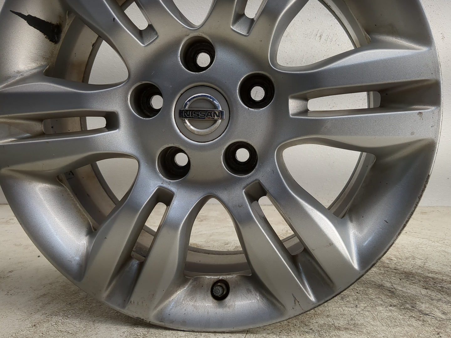 2010-2013 Nissan Altima Oem Wheel Rim - Oemusedautoparts1.com