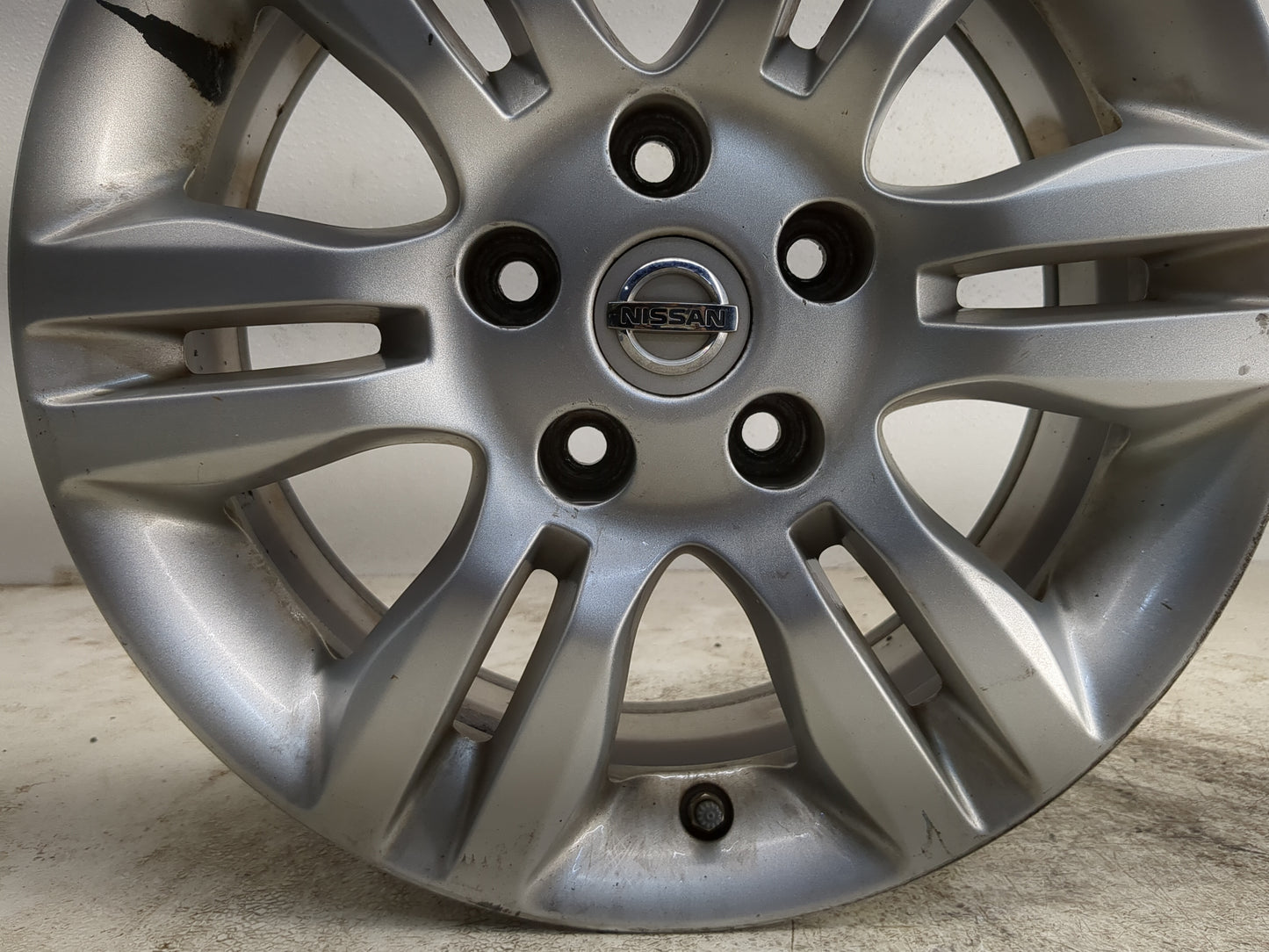 2010-2013 Nissan Altima Oem Wheel Rim - Oemusedautoparts1.com