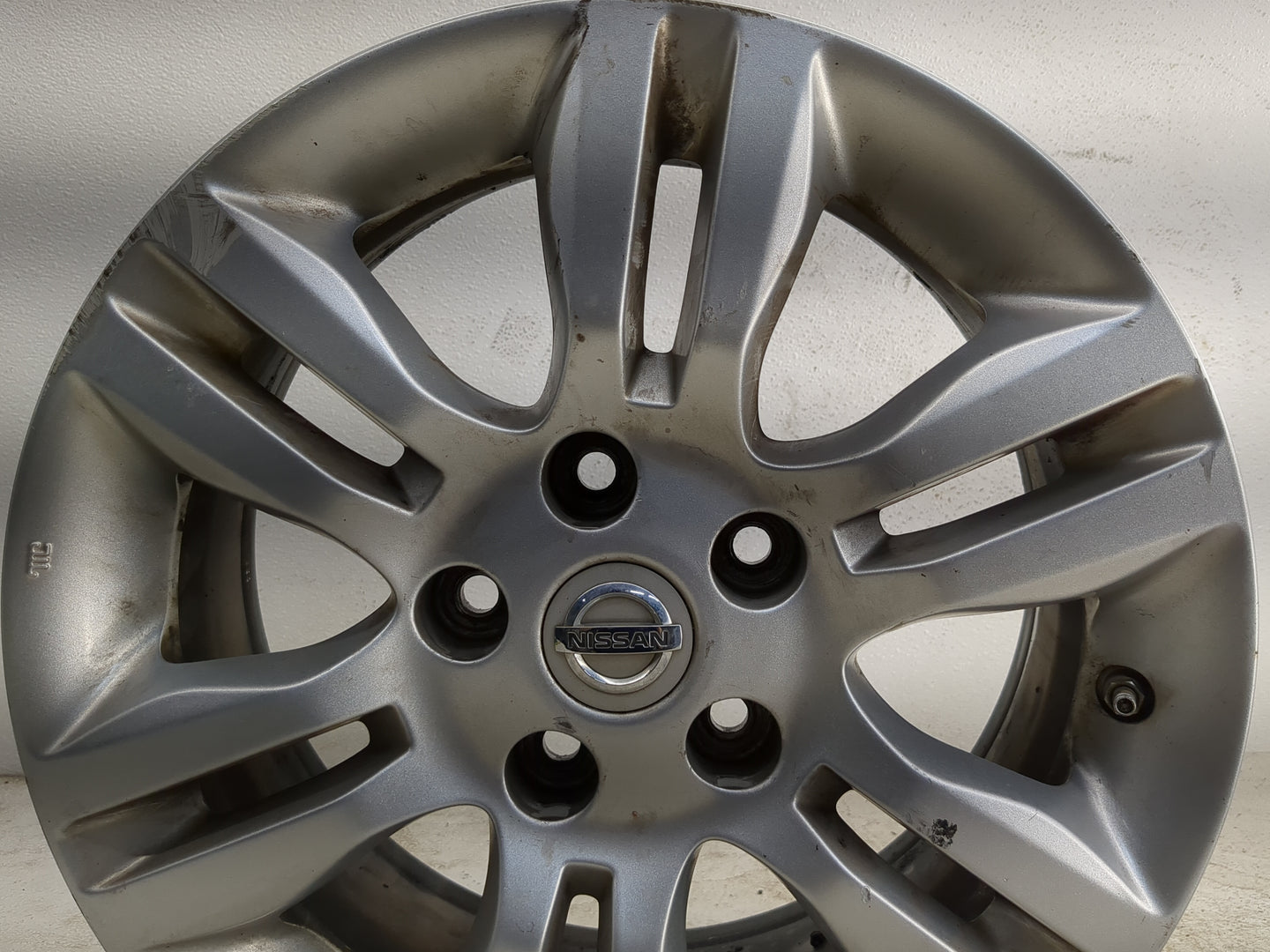 2010-2013 Nissan Altima Oem Wheel Rim - Oemusedautoparts1.com
