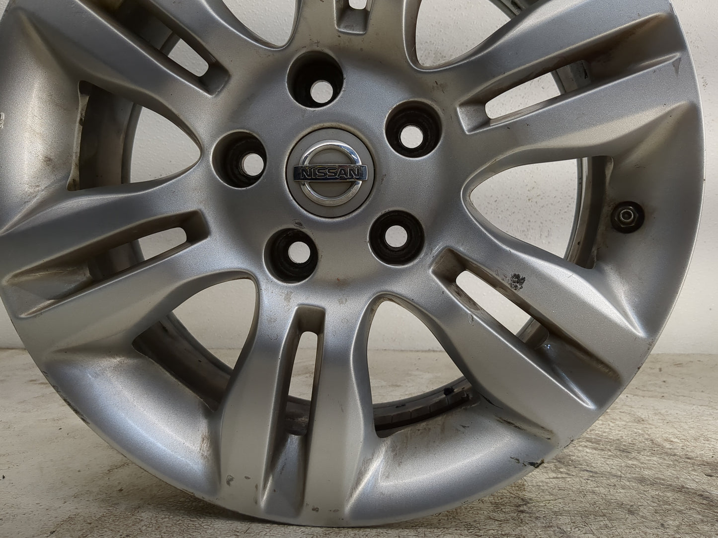 2010-2013 Nissan Altima Oem Wheel Rim - Oemusedautoparts1.com