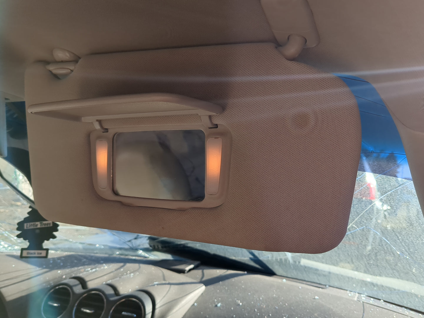 2010-2012 Nissan Altima Sun Visor Shade Replacement Passenger Right Mirror Fits Fits 2010 2011 2012 OEM Used Auto Parts - Oe