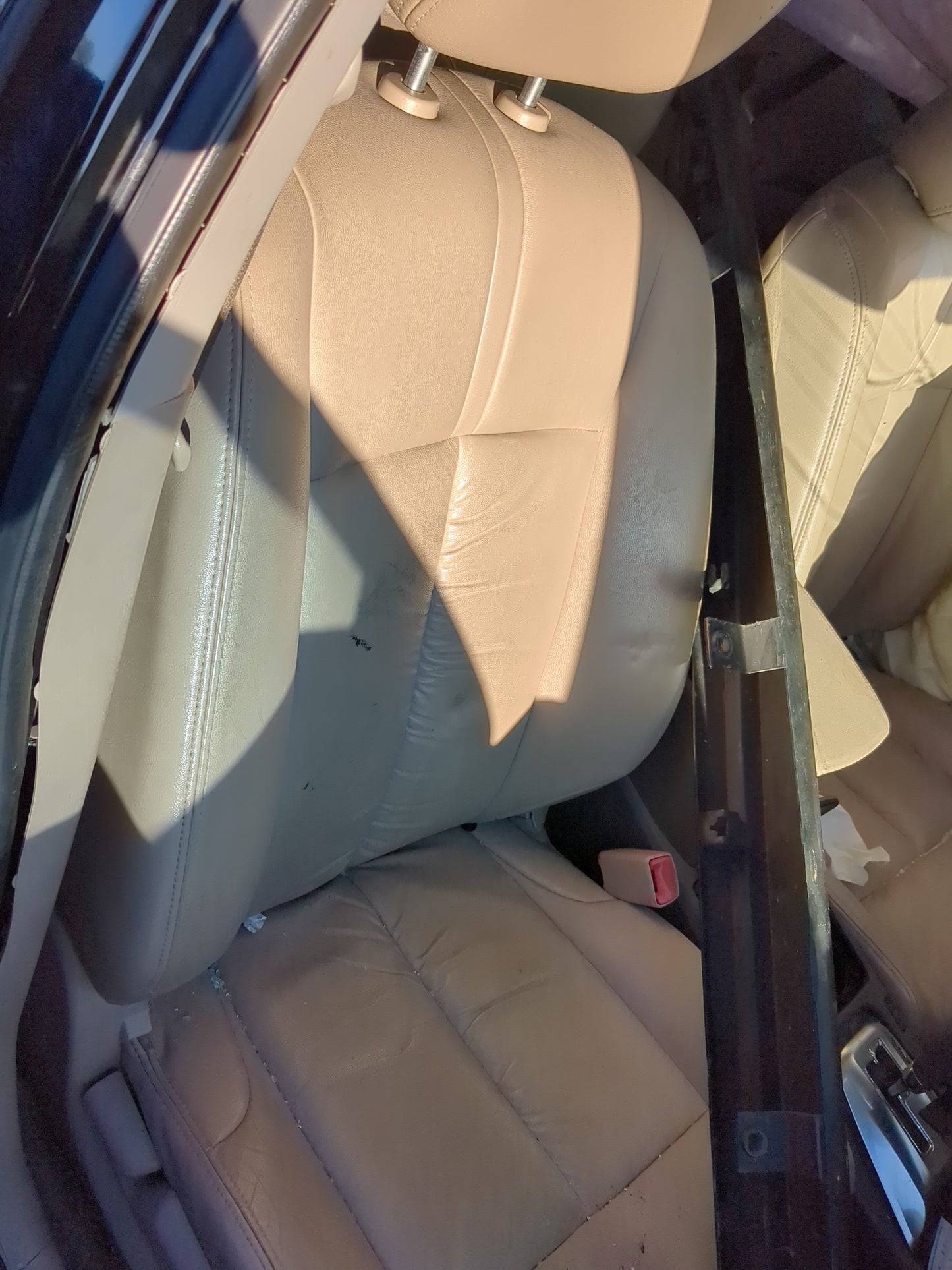 2011-2012 Nissan Altima Passenger Front Seat Oem 1201384 - Oemusedautoparts1.com