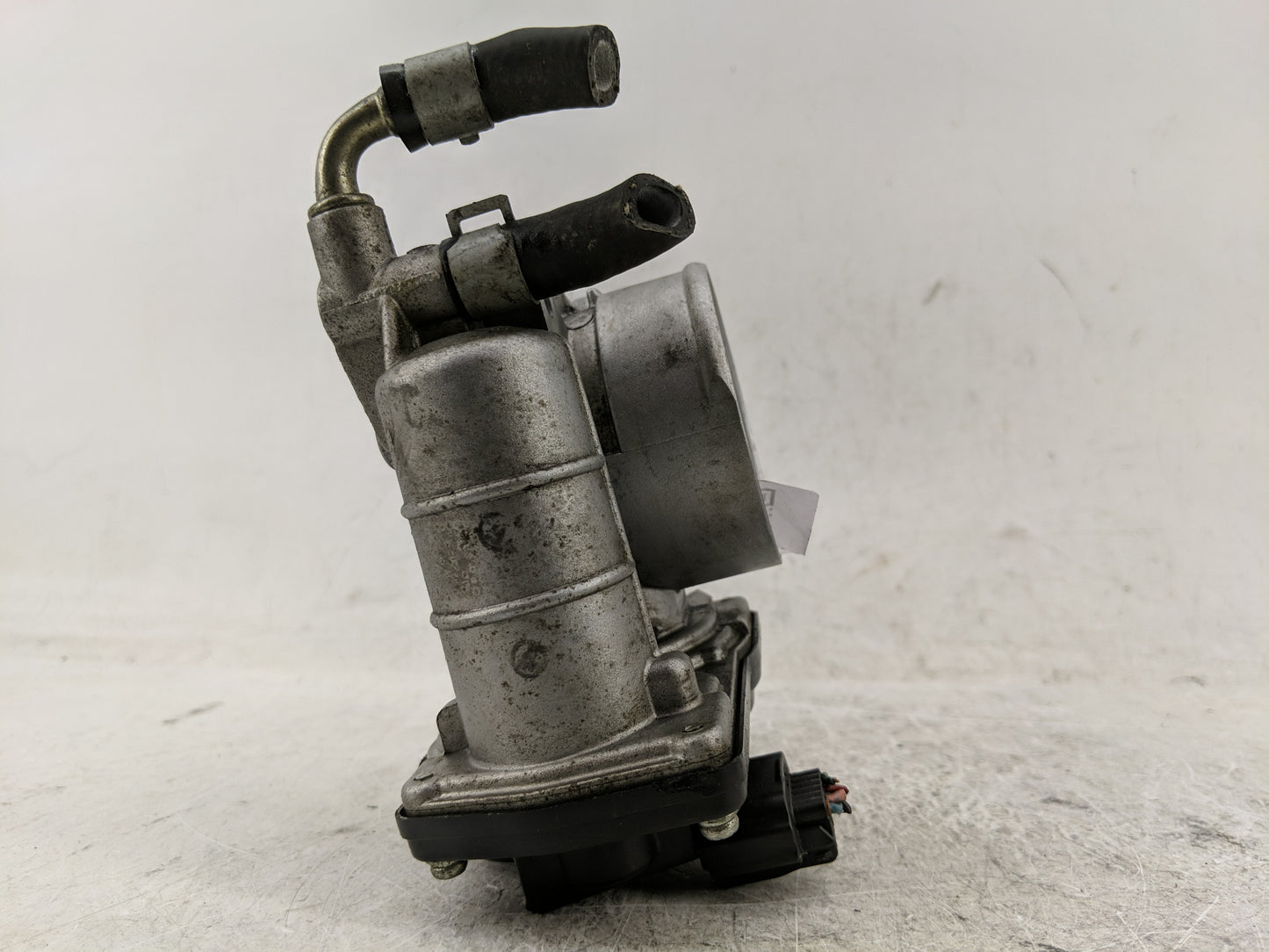 2007-2013 Nissan Altima Throttle Body Fits Fits 2007 2008 2009 2010 2011 2012 2013 OEM Used Auto Parts - Oemusedautoparts1.c