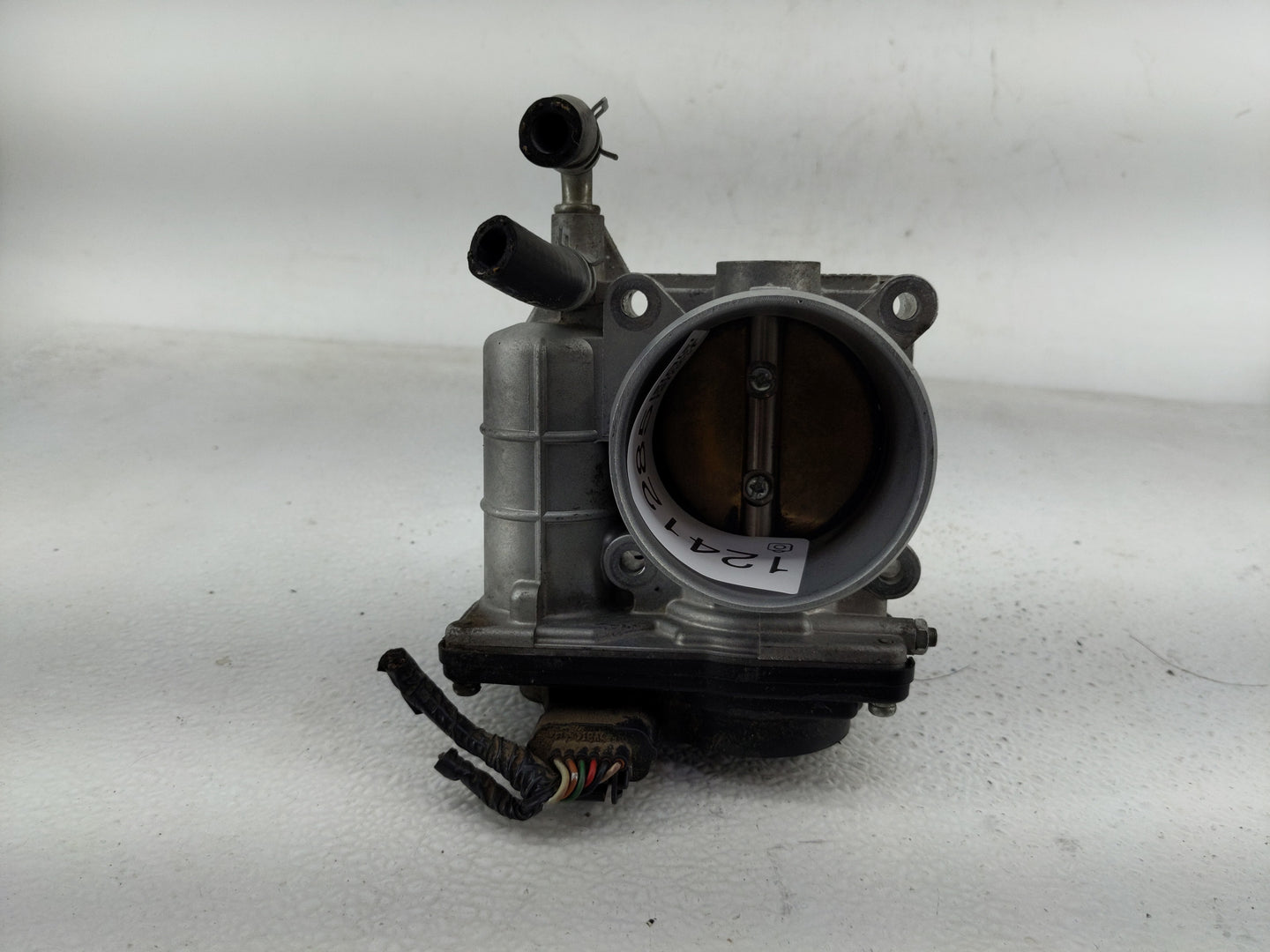 2011 Nissan Altima Throttle Body Fits OEM Used Auto Parts - Oemusedautoparts1.com