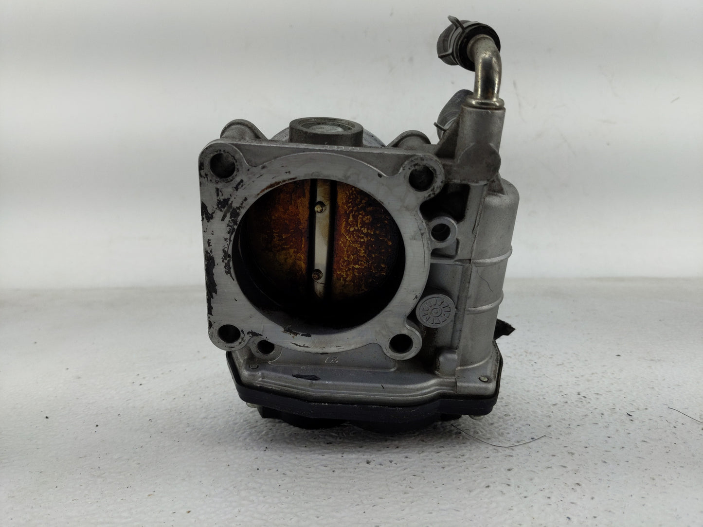 2011 Nissan Altima Throttle Body Fits OEM Used Auto Parts - Oemusedautoparts1.com