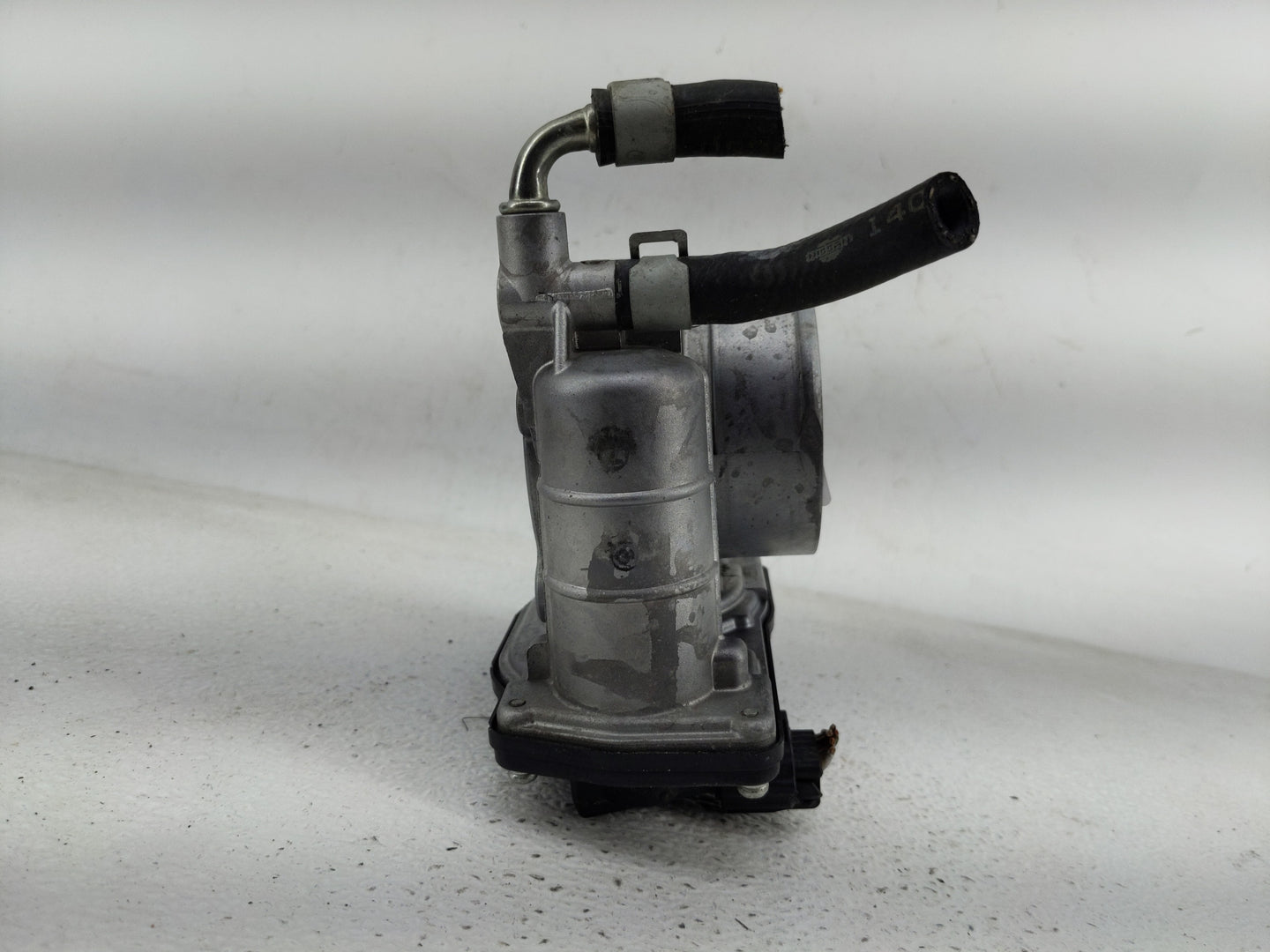 2011 Nissan Altima Throttle Body Fits OEM Used Auto Parts - Oemusedautoparts1.com