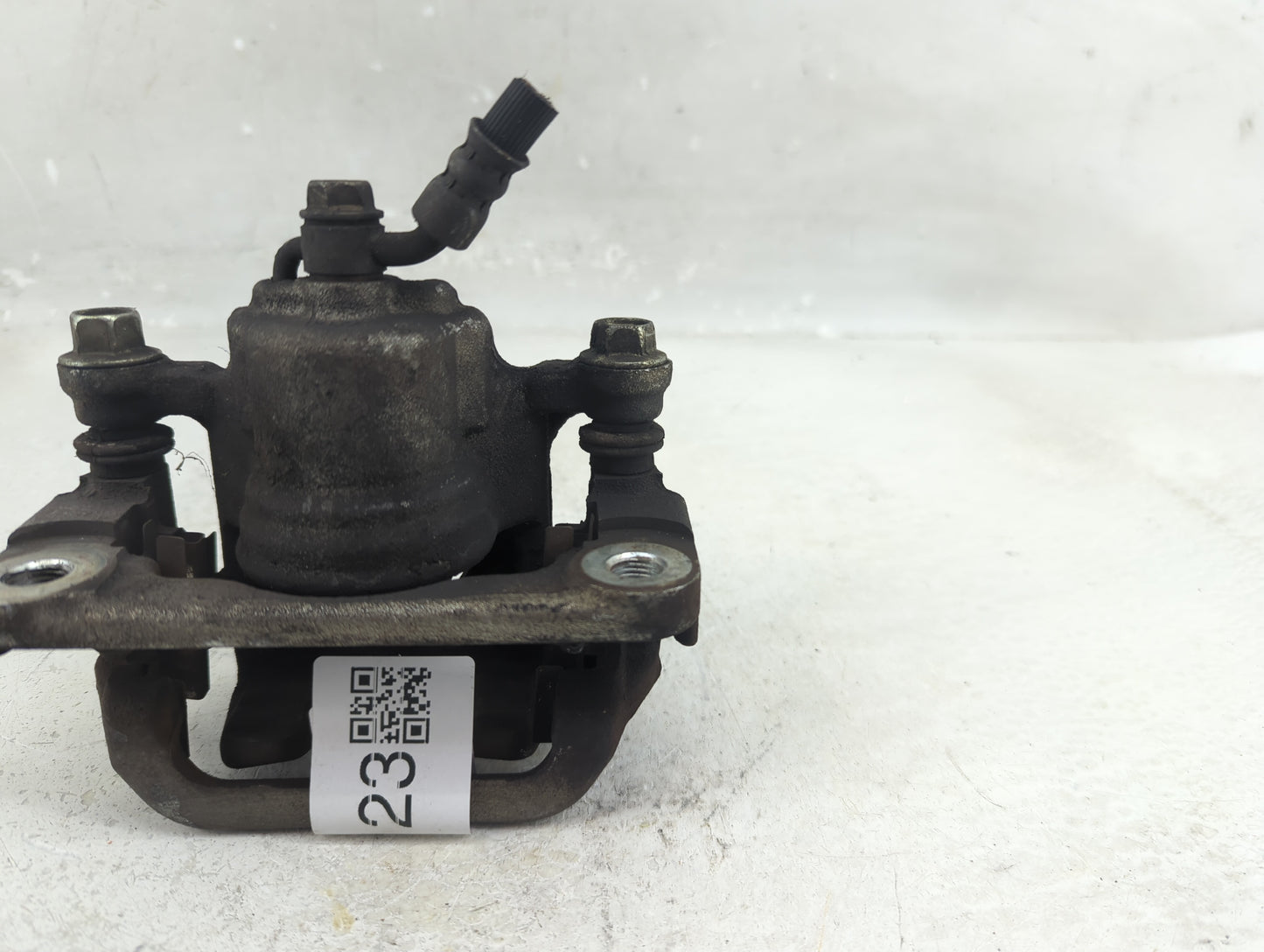 2007-2018 Nissan Altima Front Driver Left Brake Caliper - Oemusedautoparts1.com