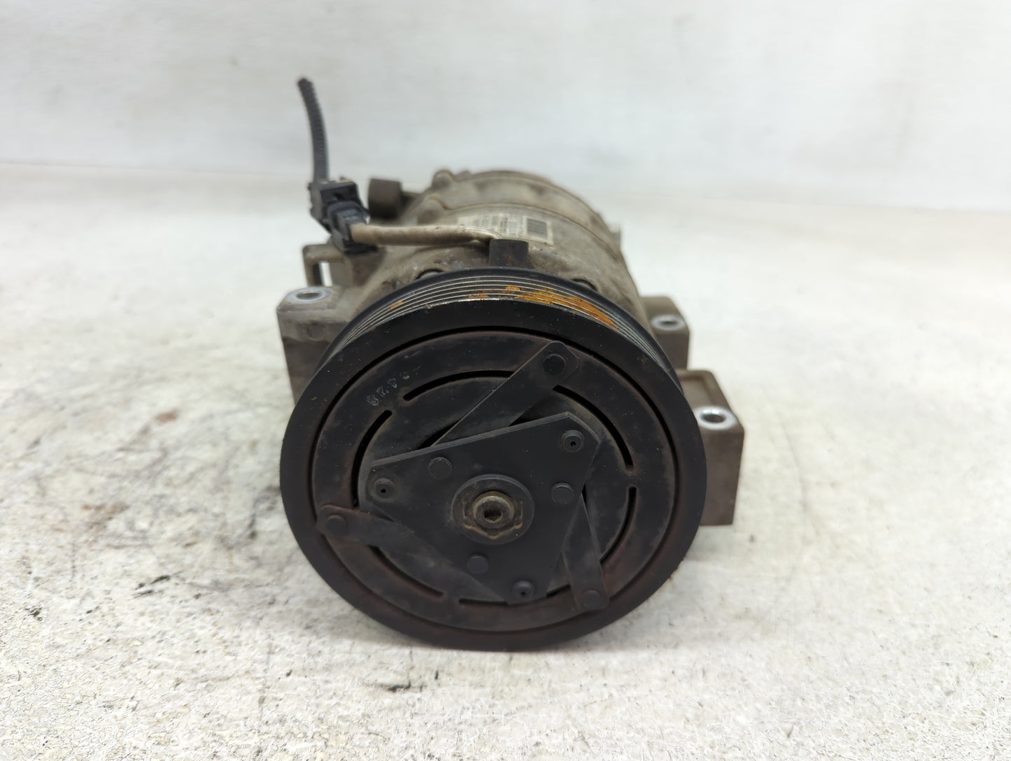 2007-2013 Nissan Altima Air Conditioning A/c Ac Compressor Oem - Oemusedautoparts1.com