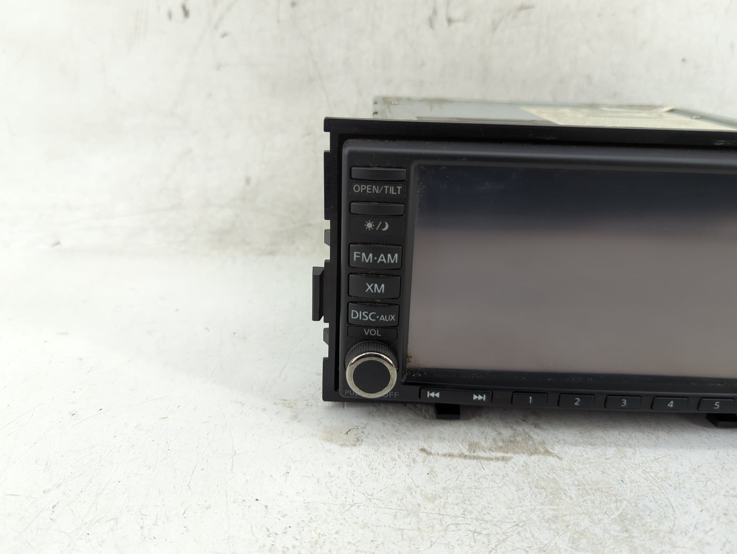 2011-2013 Nissan Altima Radio AM FM Cd Player Receiver Replacement P/N:25915 ZX04A Fits Fits 2011 2012 2013 OEM Used Auto Pa