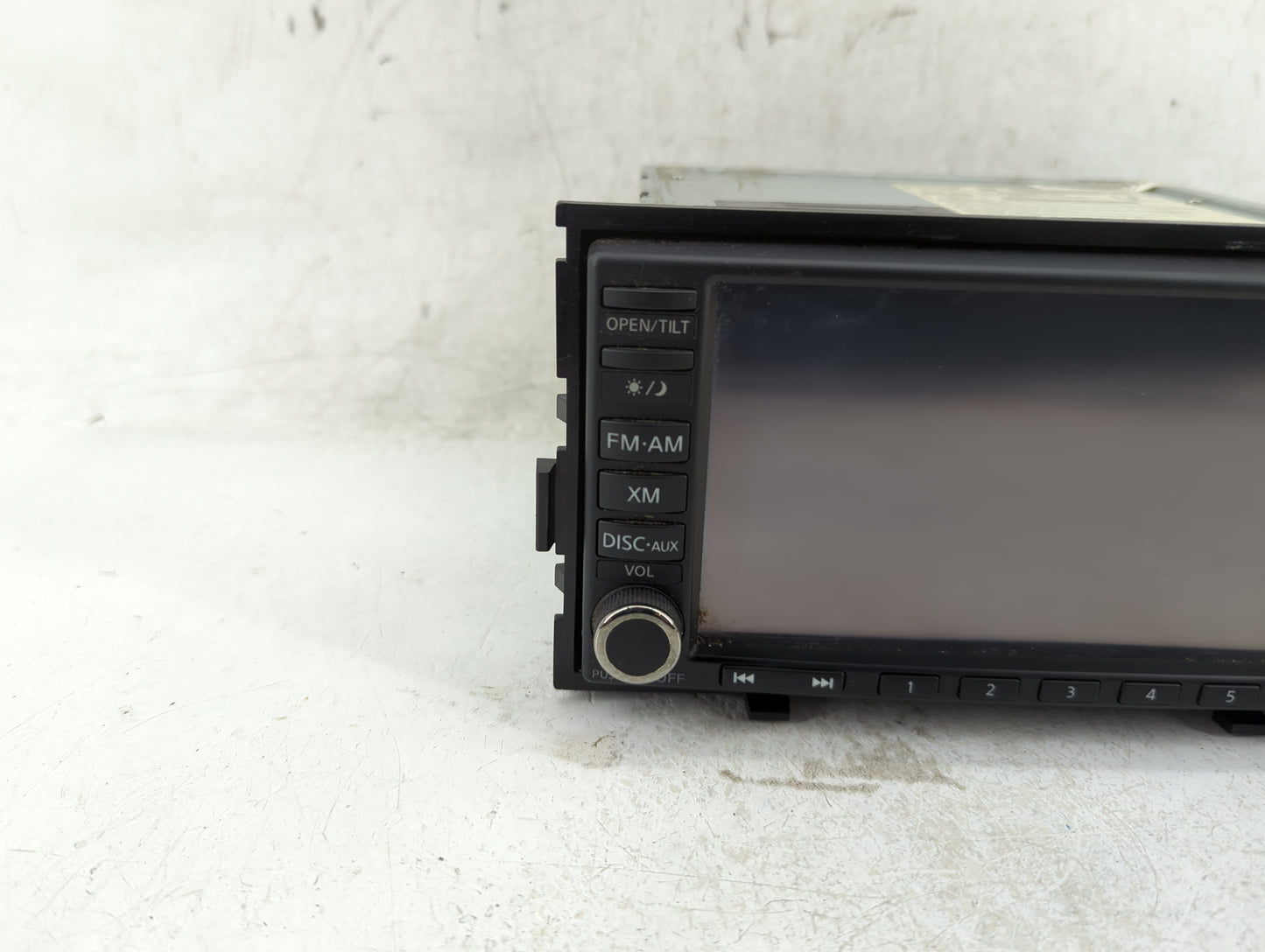 2011-2013 Nissan Altima Radio AM FM Cd Player Receiver Replacement P/N:25915 ZX04A Fits Fits 2011 2012 2013 OEM Used Auto Pa
