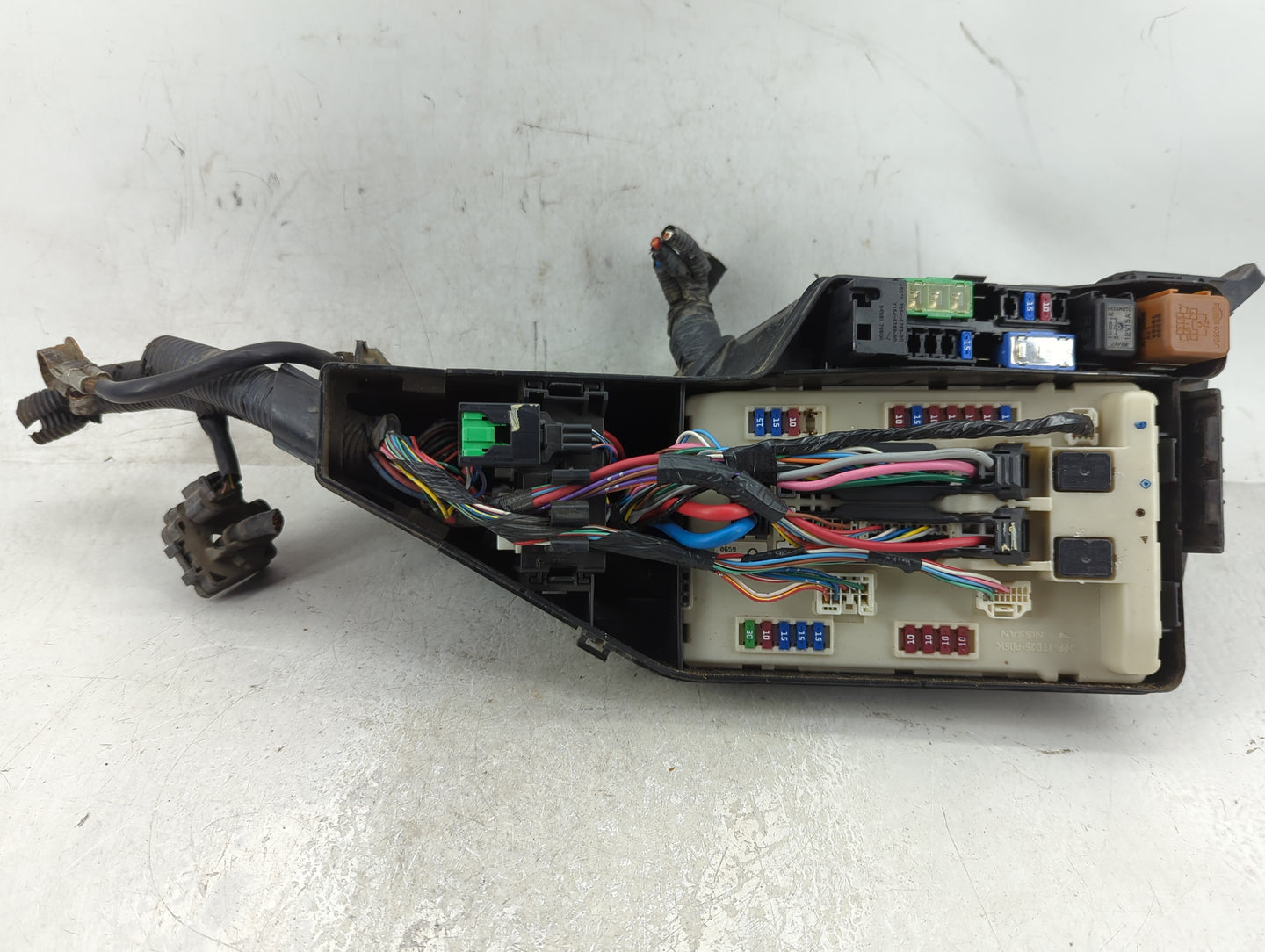 2011-2013 Nissan Altima Fusebox Fuse Box Panel Relay Module P/N:7154-9164-30 Fits Fits 2011 2012 2013 OEM Used Auto Parts - 