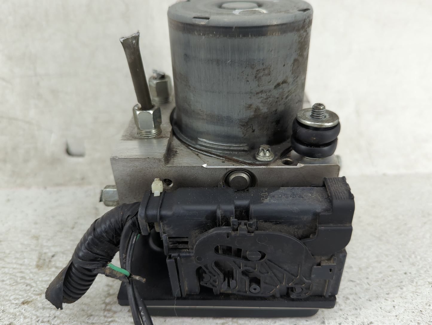 2011-2012 Nissan Altima ABS Pump Control Module Replacement P/N:0 265 951 869 20221 D0858, 0 265 251 446 Fits Fits 2011 2012