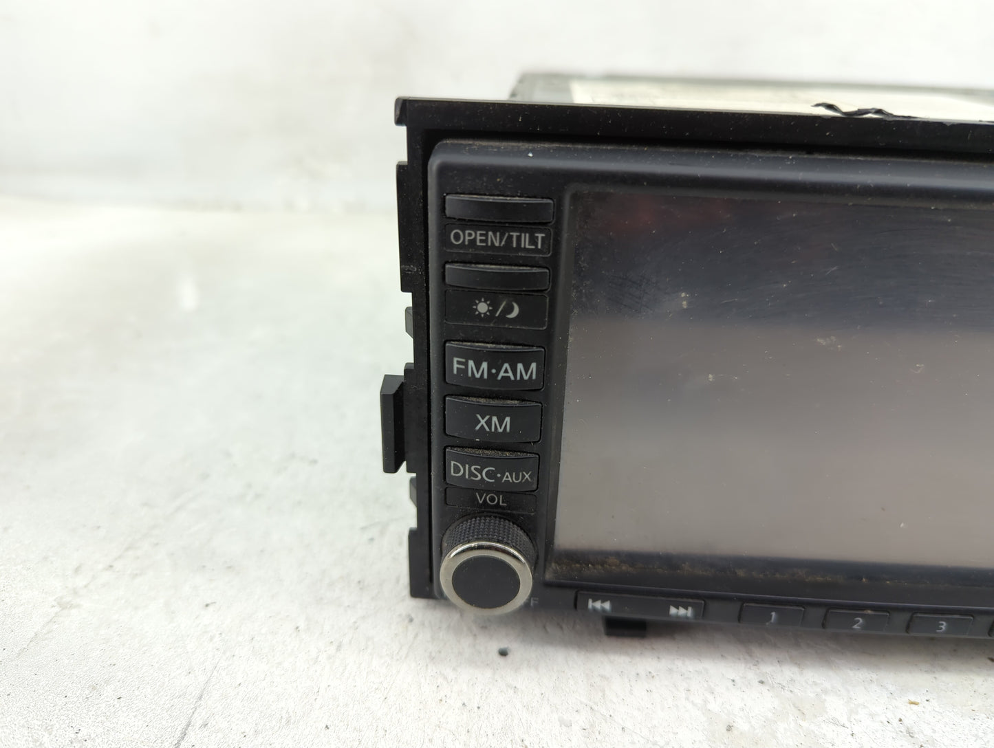 2011-2013 Nissan Altima Radio AM FM Cd Player Receiver Replacement P/N:25915 ZX01A Fits Fits 2011 2012 2013 OEM Used Auto Pa