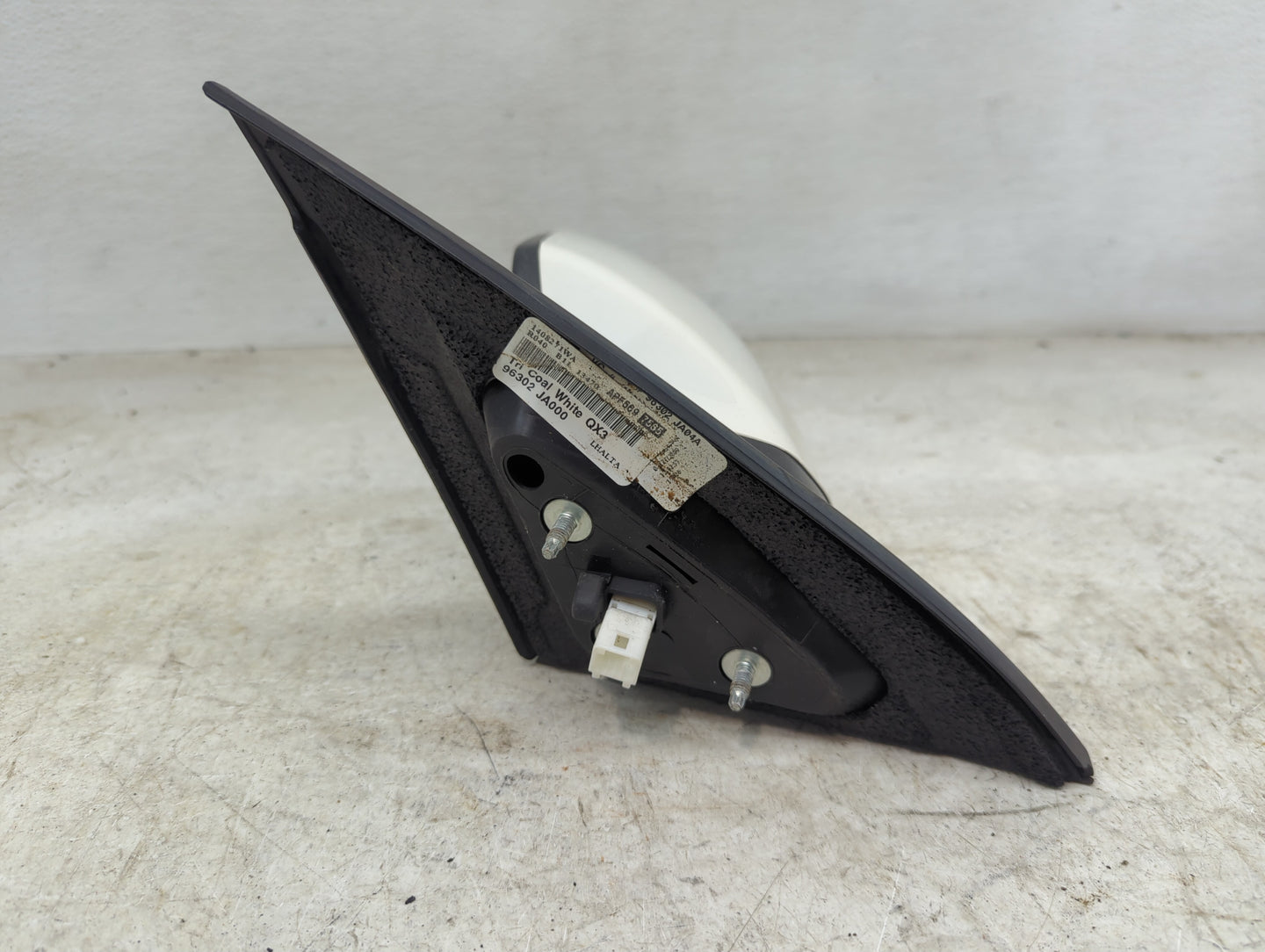 2007-2012 Nissan Altima Driver Side View Mirror - Left Door Mirror OEM Used - Oemusedautoparts1.com