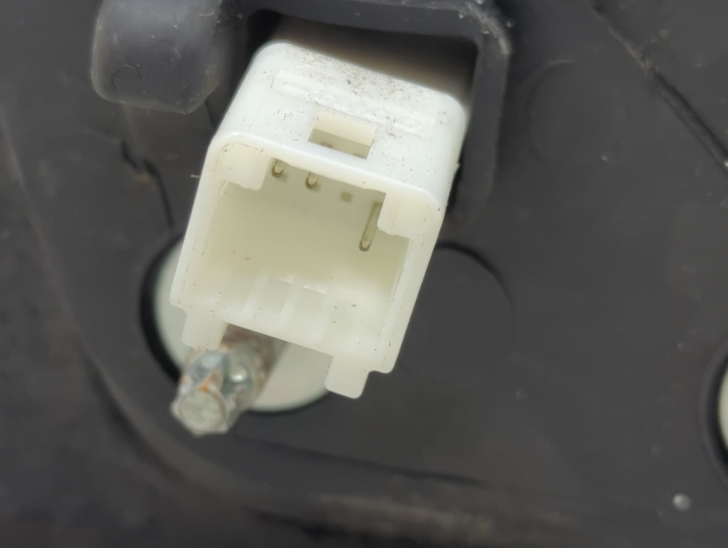 2007-2012 Nissan Altima Driver Side View Mirror - Left Door Mirror OEM Used - Oemusedautoparts1.com