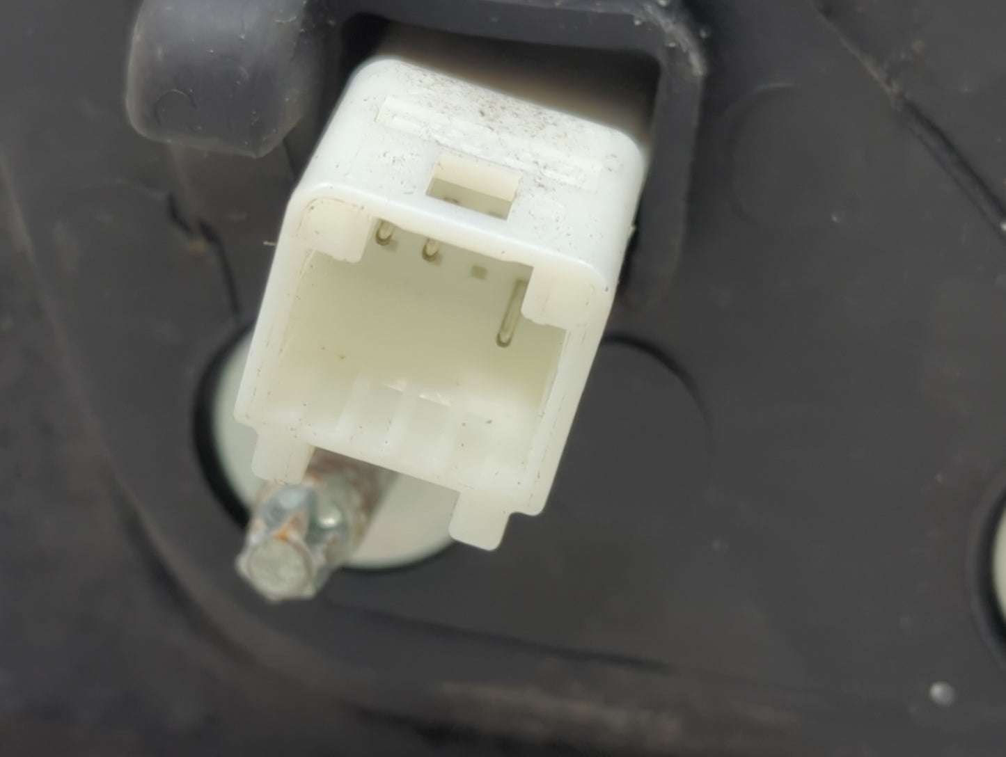 2007-2012 Nissan Altima Driver Side View Mirror - Left Door Mirror OEM Used - Oemusedautoparts1.com