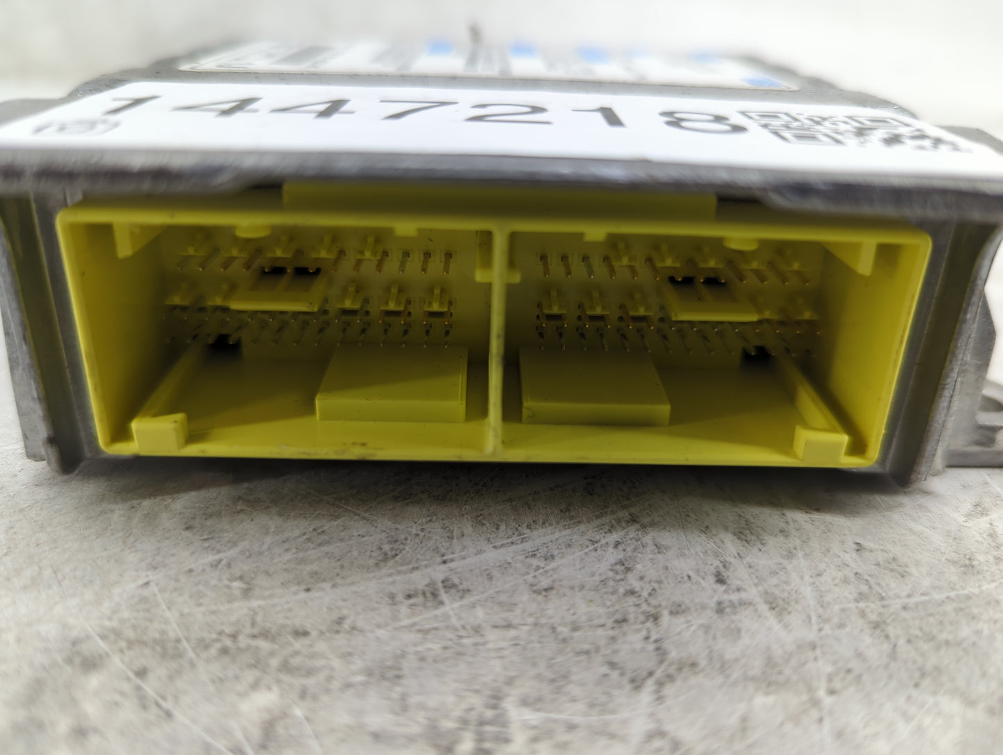 2011-2012 Nissan Altima Chassis Control Module Ccm Bcm Body Control - Oemusedautoparts1.com