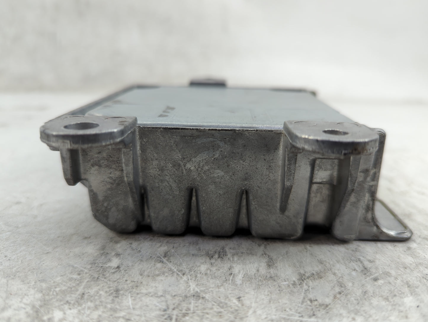 2011-2012 Nissan Altima Chassis Control Module Ccm Bcm Body Control - Oemusedautoparts1.com