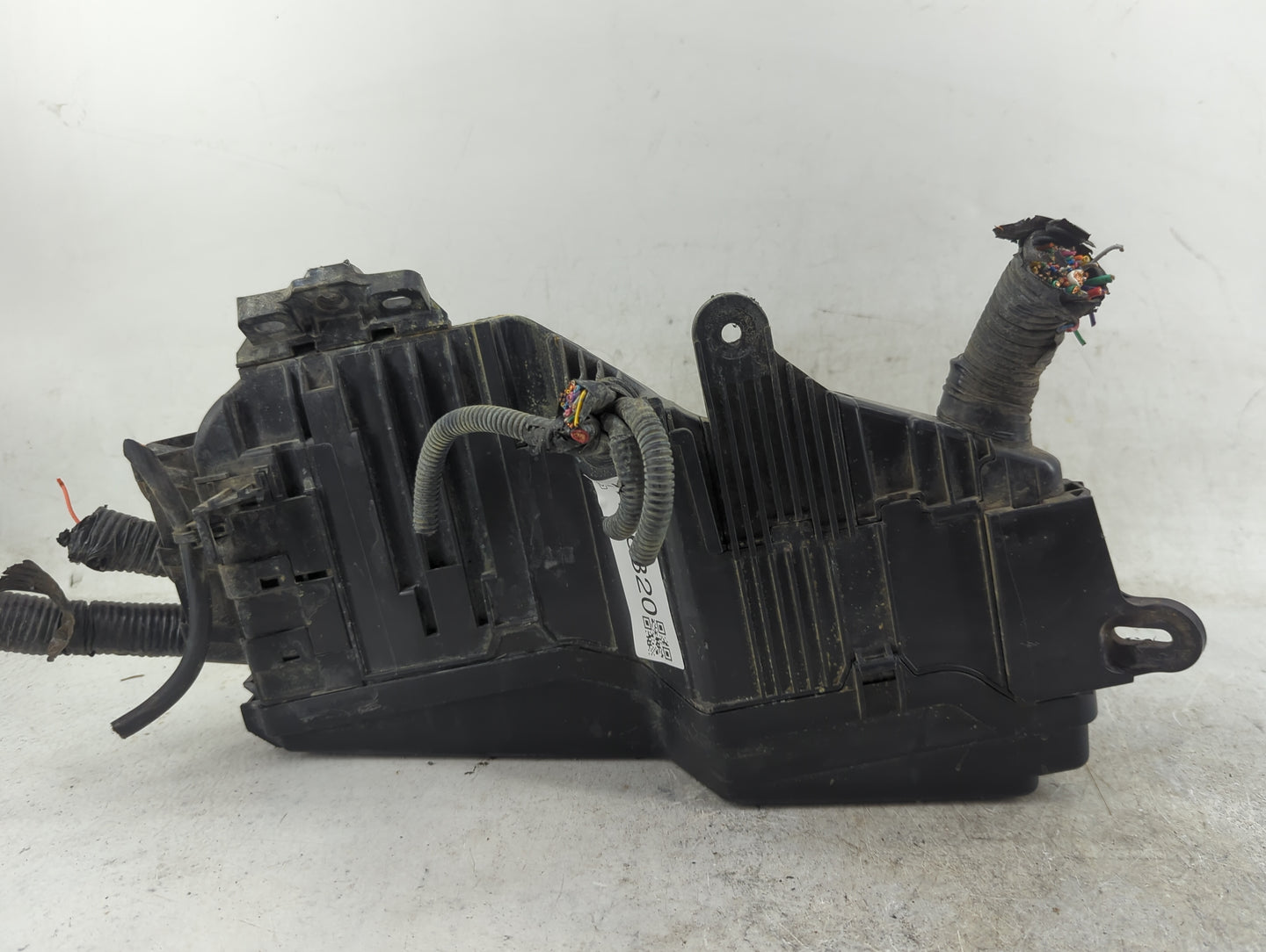 2011 Nissan Altima Fusebox Fuse Box Panel Relay Module P/N:7154-7281-30 Fits OEM Used Auto Parts - Oemusedautoparts1.com