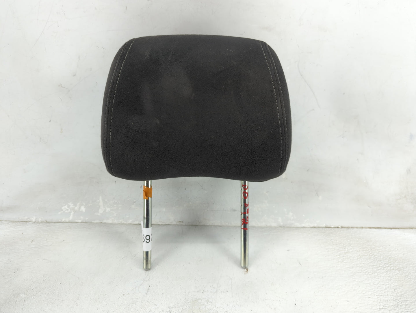 2010-2012 Nissan Altima Headrest Head Rest Front Driver Seat Black 1466920 - Oemusedautoparts1.com