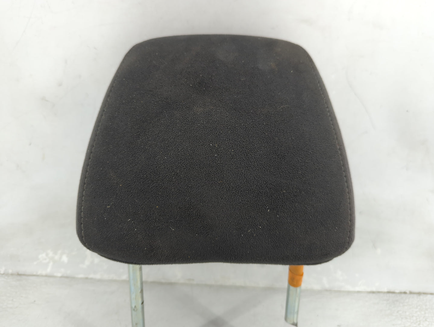2010-2012 Nissan Altima Headrest Head Rest Front Driver Seat Black 1466920 - Oemusedautoparts1.com
