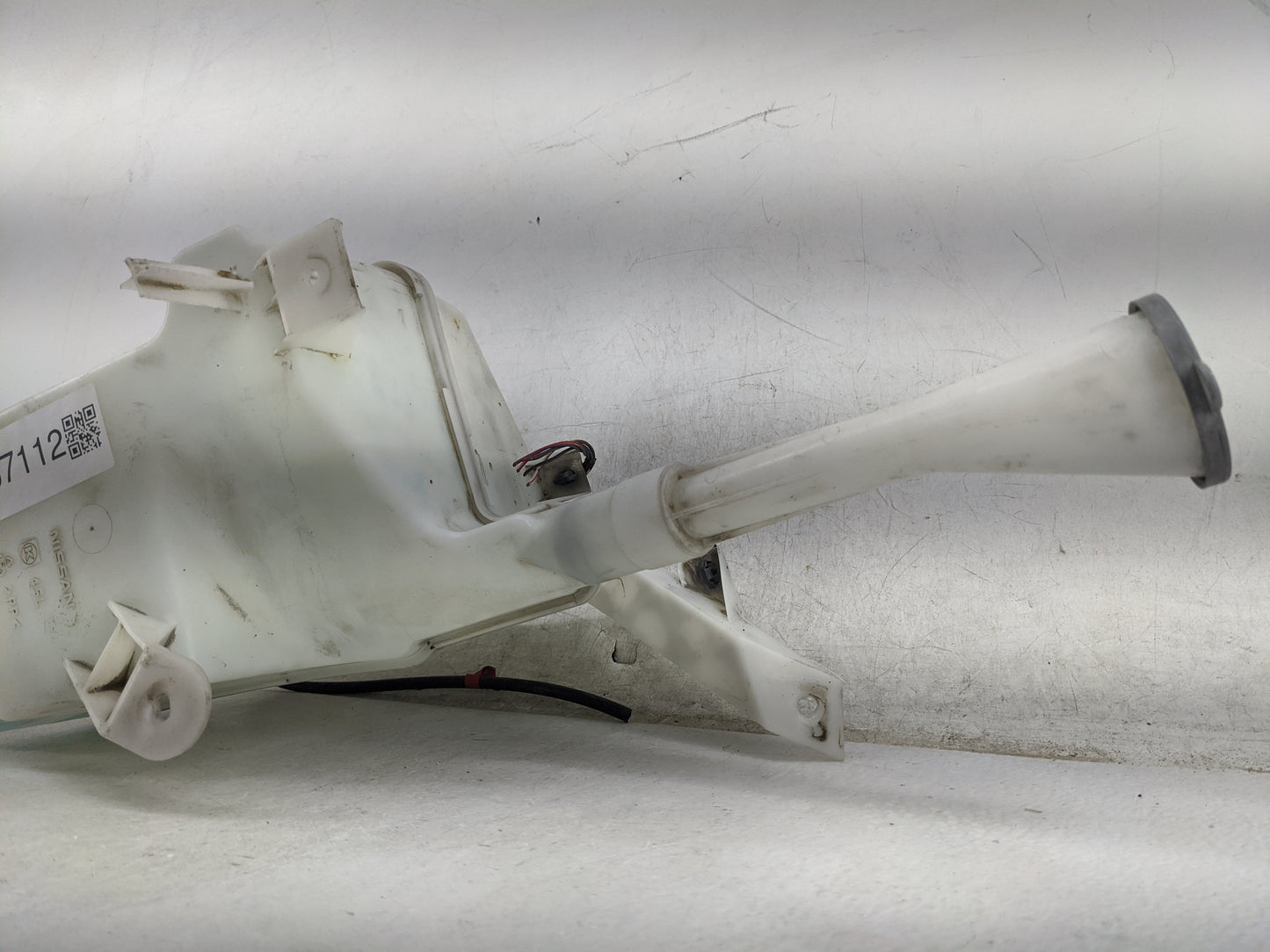 2007-2013 Nissan Altima Windshield Washer Fluid Reservoir Bottle Oem 1467112 - Oemusedautoparts1.com