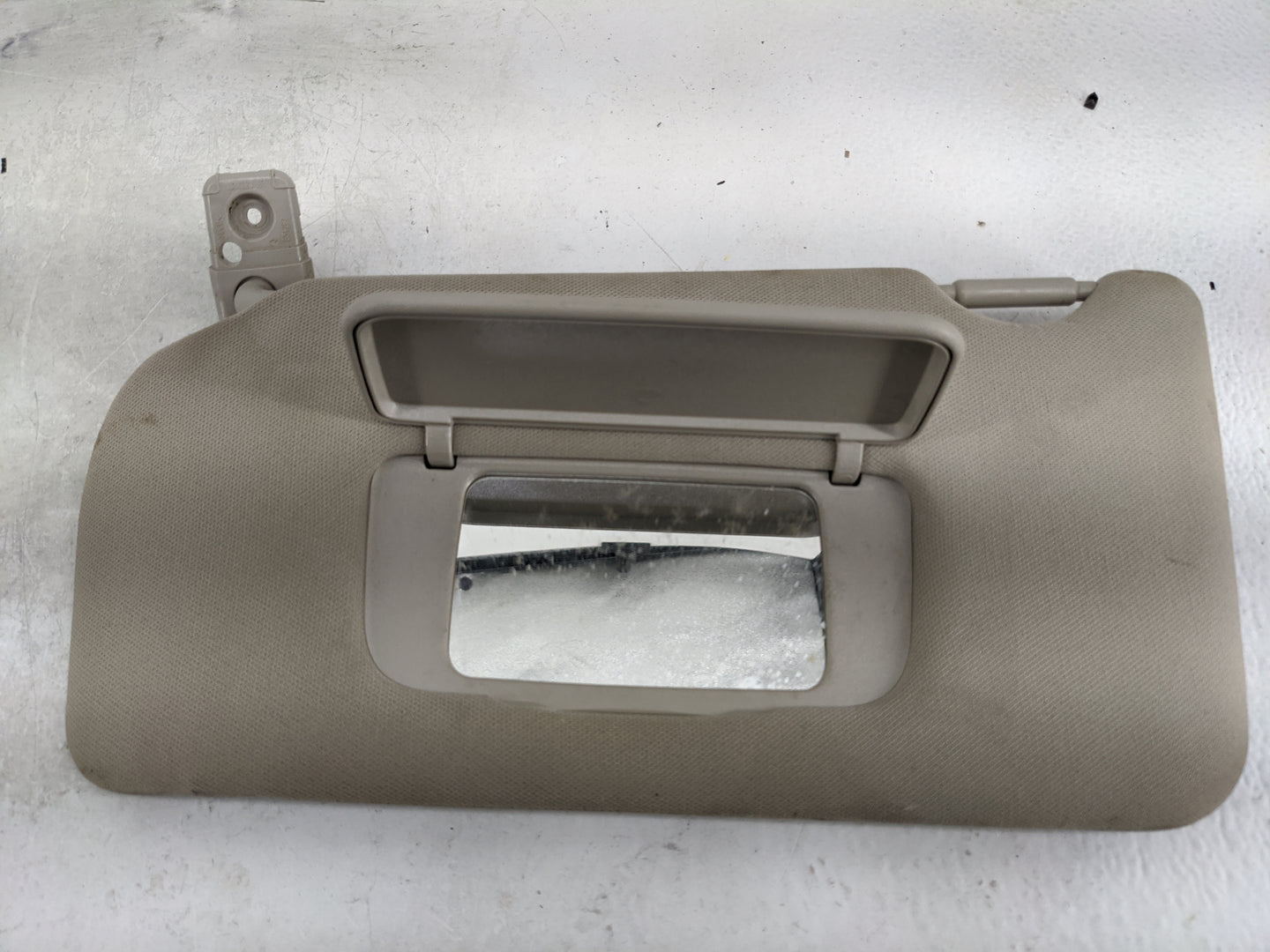 2010-2012 Nissan Altima Sun Visor Shade Replacement Driver Left Mirror Fits Fits 2010 2011 2012 OEM Used Auto Parts - Oemuse