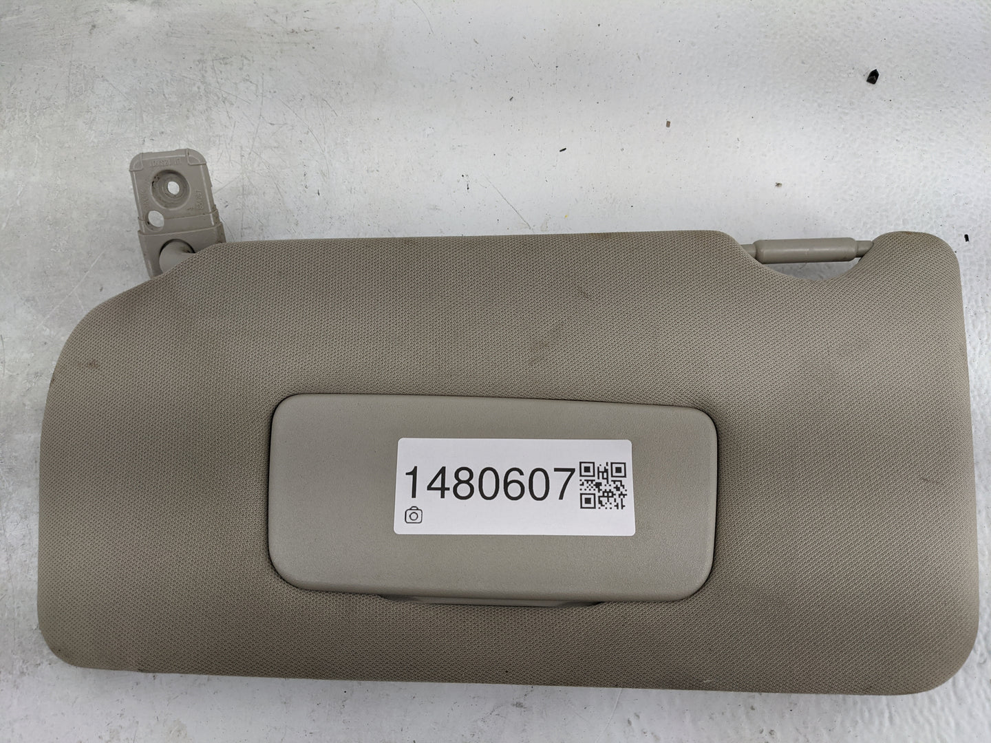 2010-2012 Nissan Altima Sun Visor Shade Replacement Driver Left Mirror Fits Fits 2010 2011 2012 OEM Used Auto Parts - Oemuse