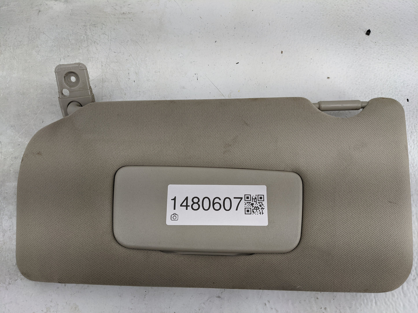 2010-2012 Nissan Altima Sun Visor Shade Replacement Driver Left Mirror Fits Fits 2010 2011 2012 OEM Used Auto Parts - Oemuse